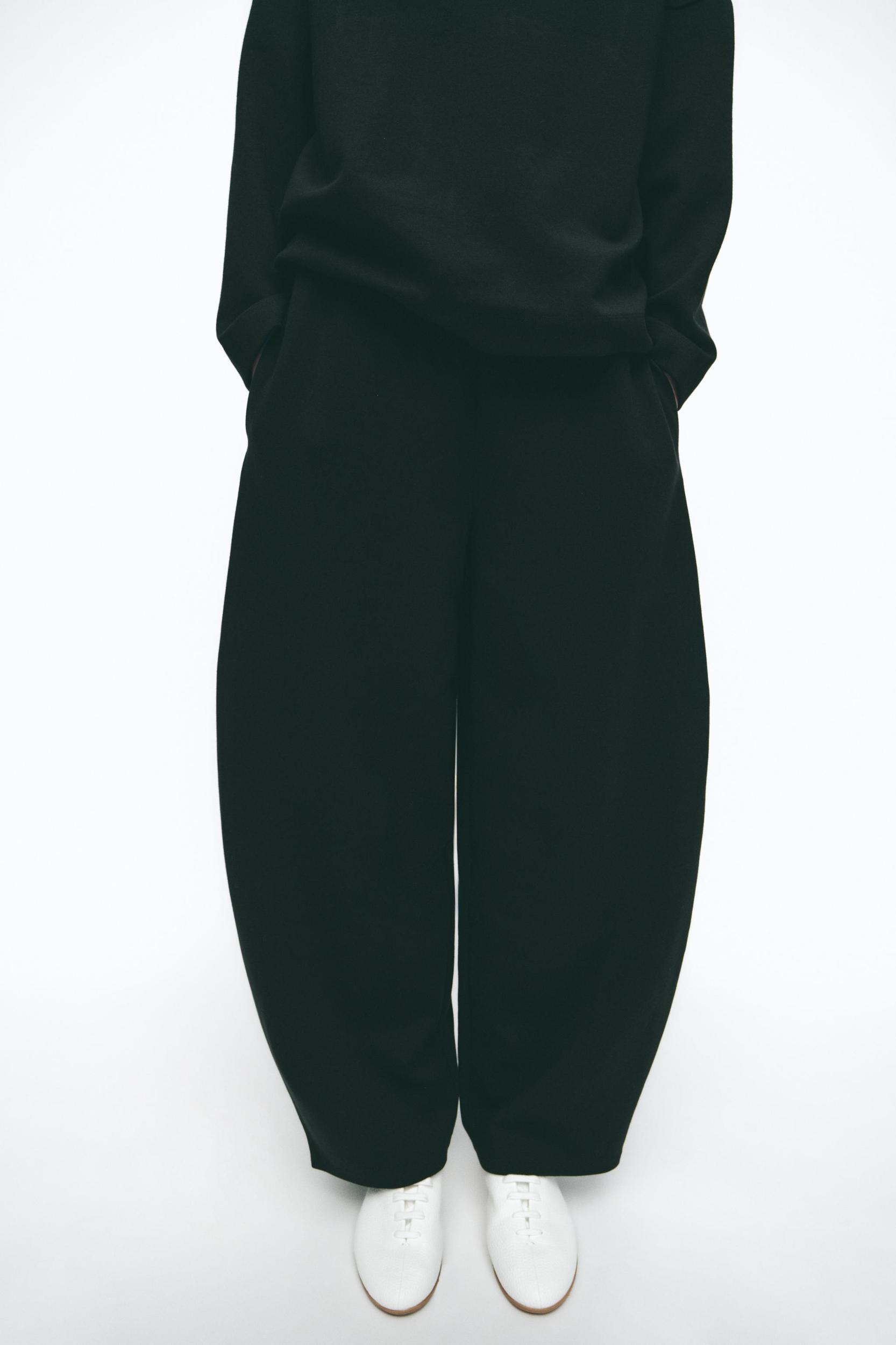 INTERLOCK BALLOON PANTS Product Image