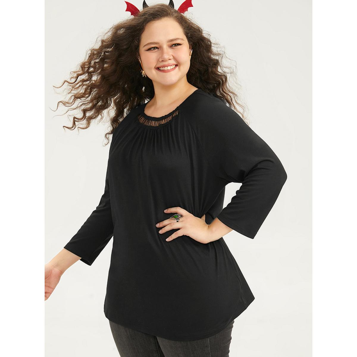 Plus Size Plain Keyhole Raglan Sleeve T-shirt Black Women Elegant Plain Plain Round Neck Festival-Halloween T-shirts BloomChic 26/4X Product Image