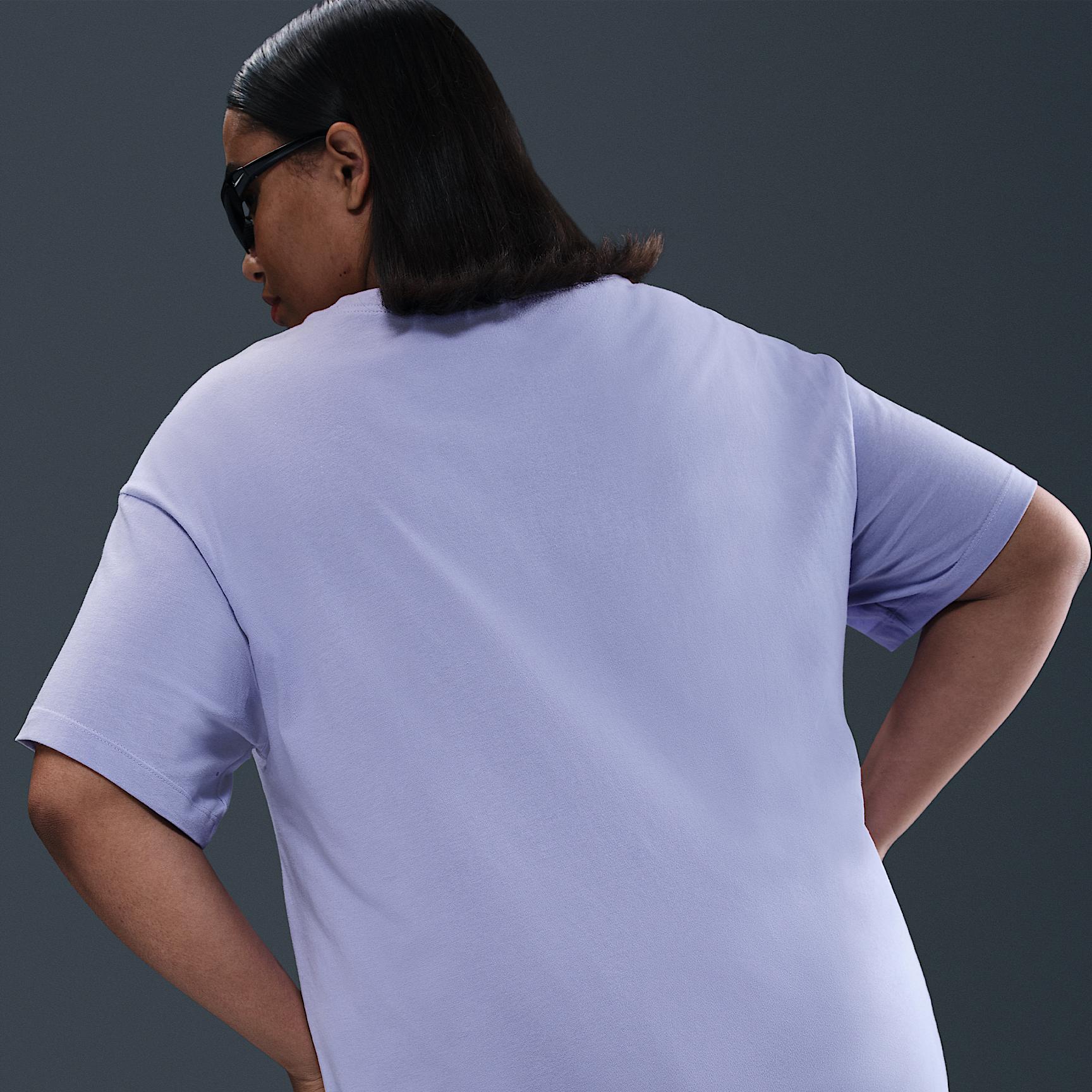 Women's Nike Sportswear Essential T-Shirt (Plus Size) Product Image