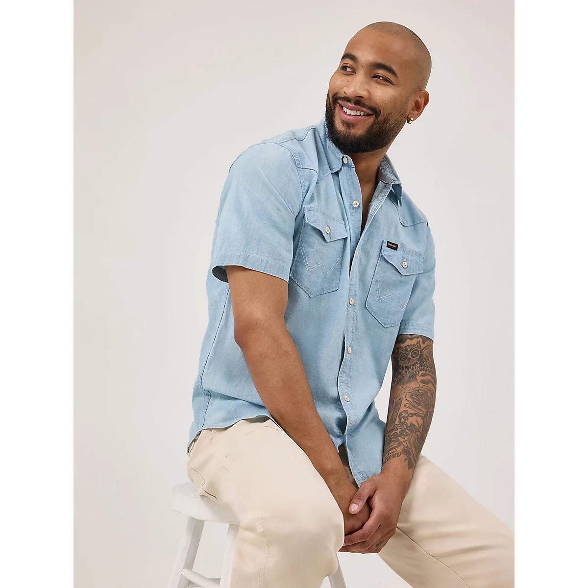 Men's Chambray Short Sleeve Shirt in Light Vintage Product Image
