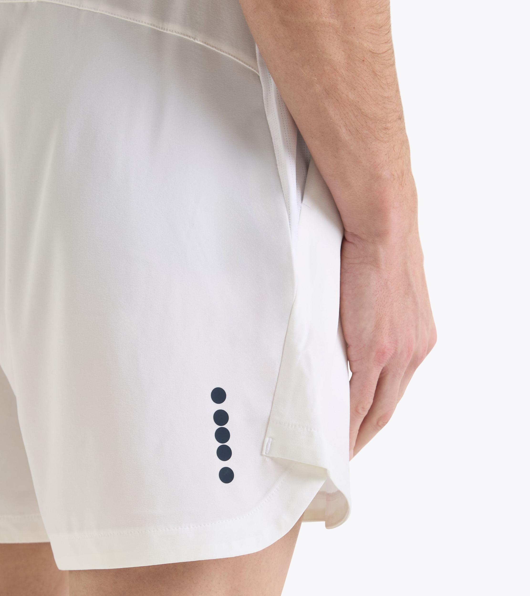 SHORTS ICON Product Image