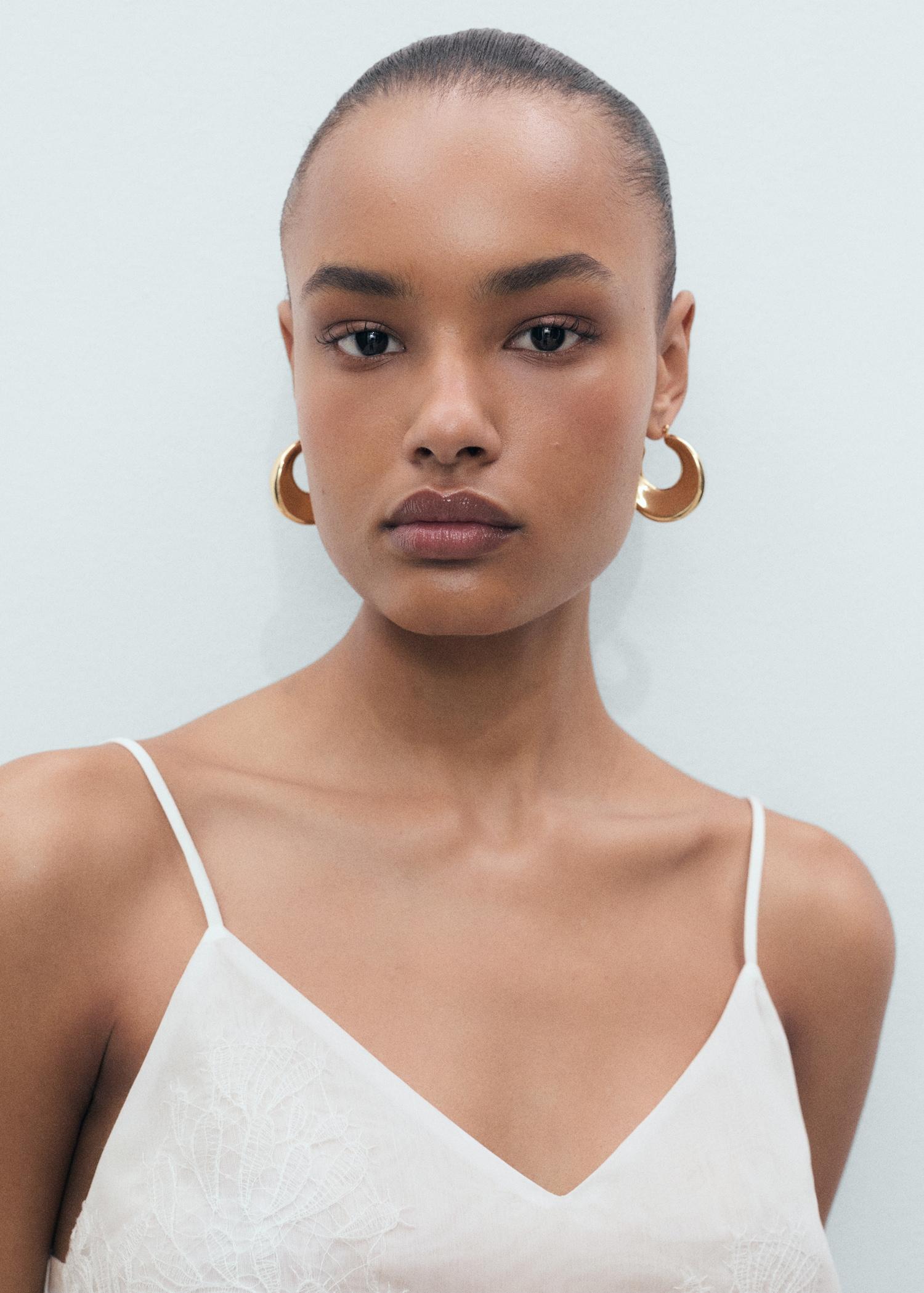 Lace strap top - Women | MANGO USA Product Image