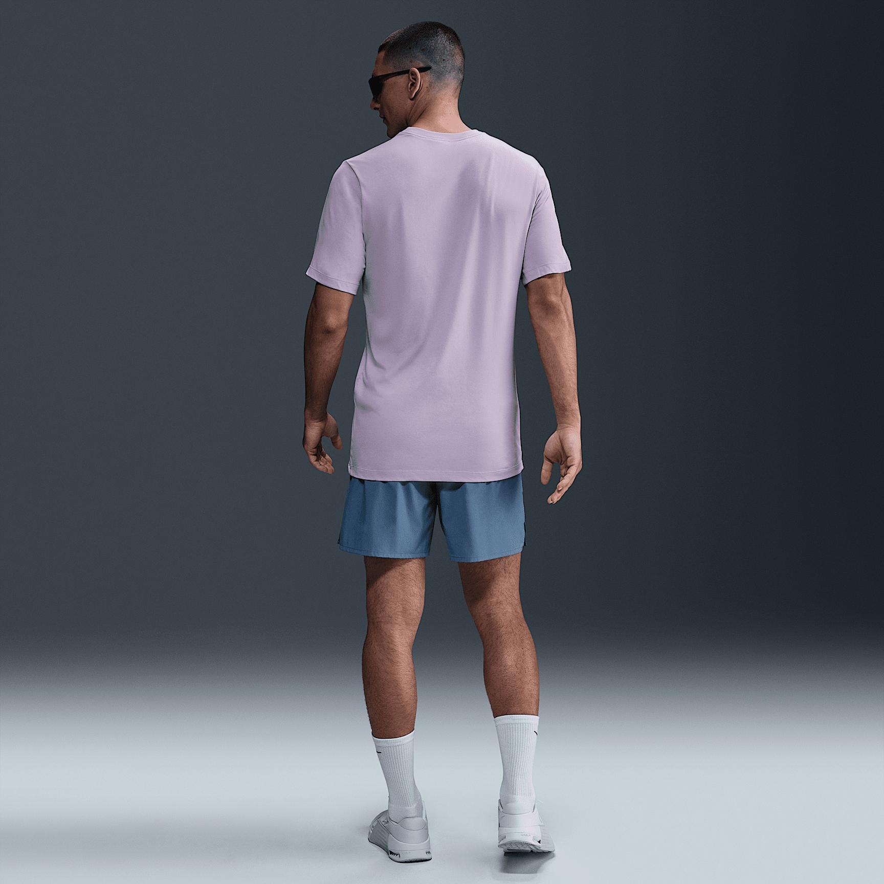 Nike Men's Dri-FIT Fitness T-Shirt Product Image