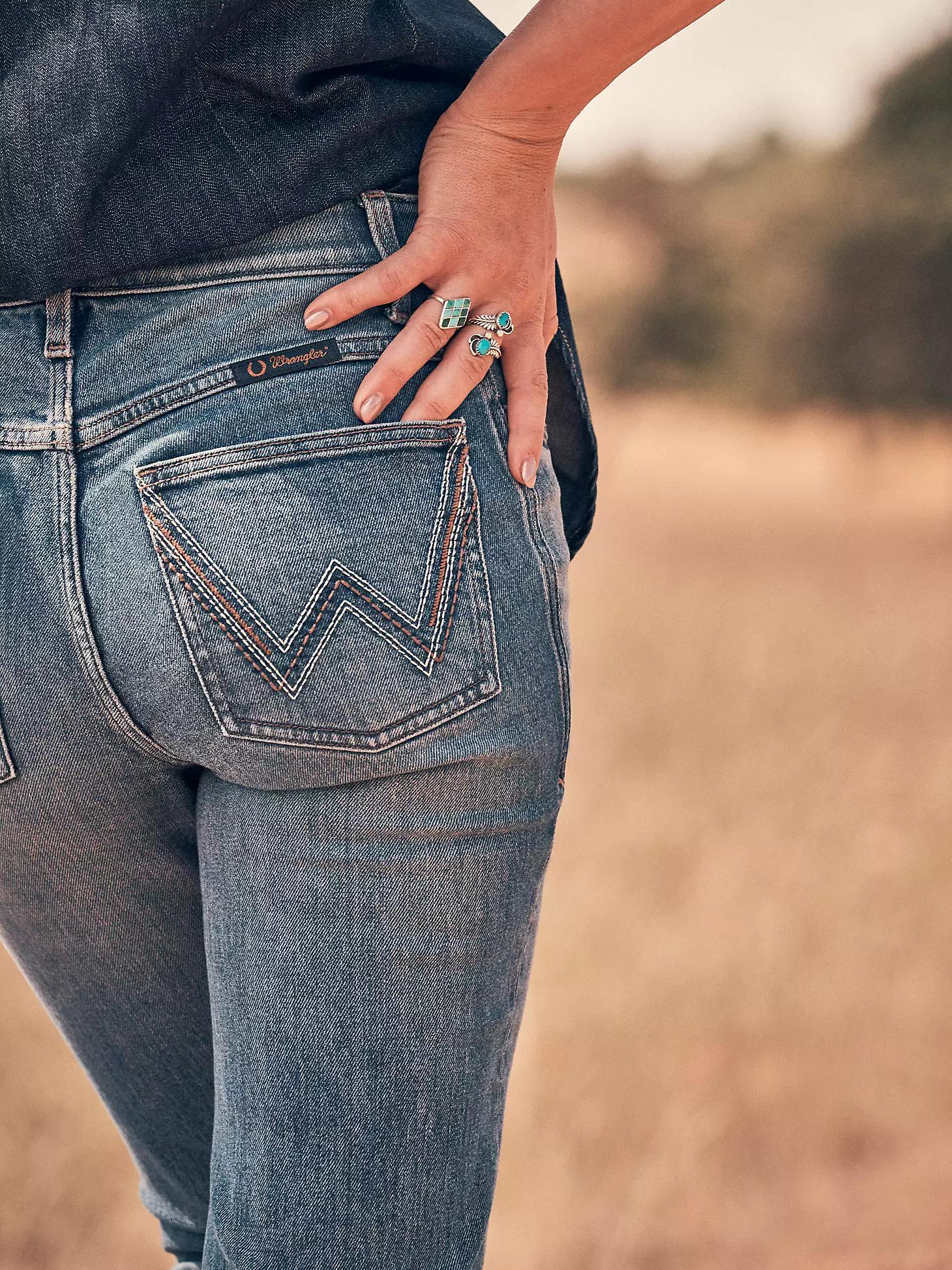 Women's Wrangler® Ultimate Riding Jean Willow Mid-Rise Bootcut in Margo Product Image