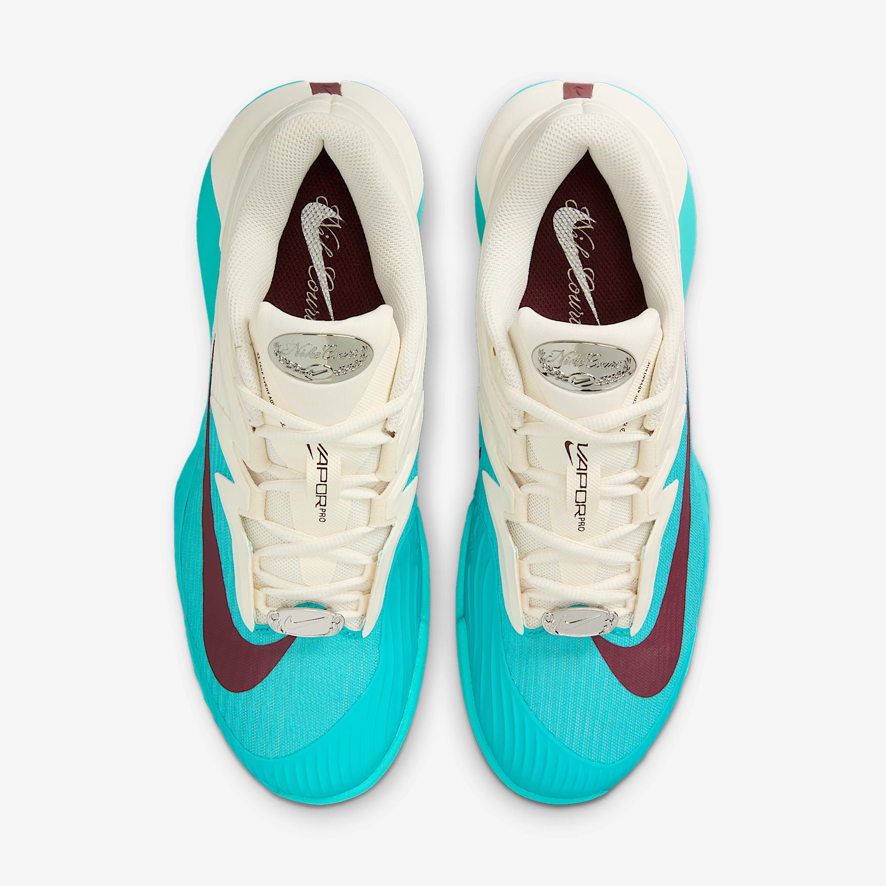 Nike Vapor Pro 3 Premium Women's Hard Court Tennis Shoes Product Image
