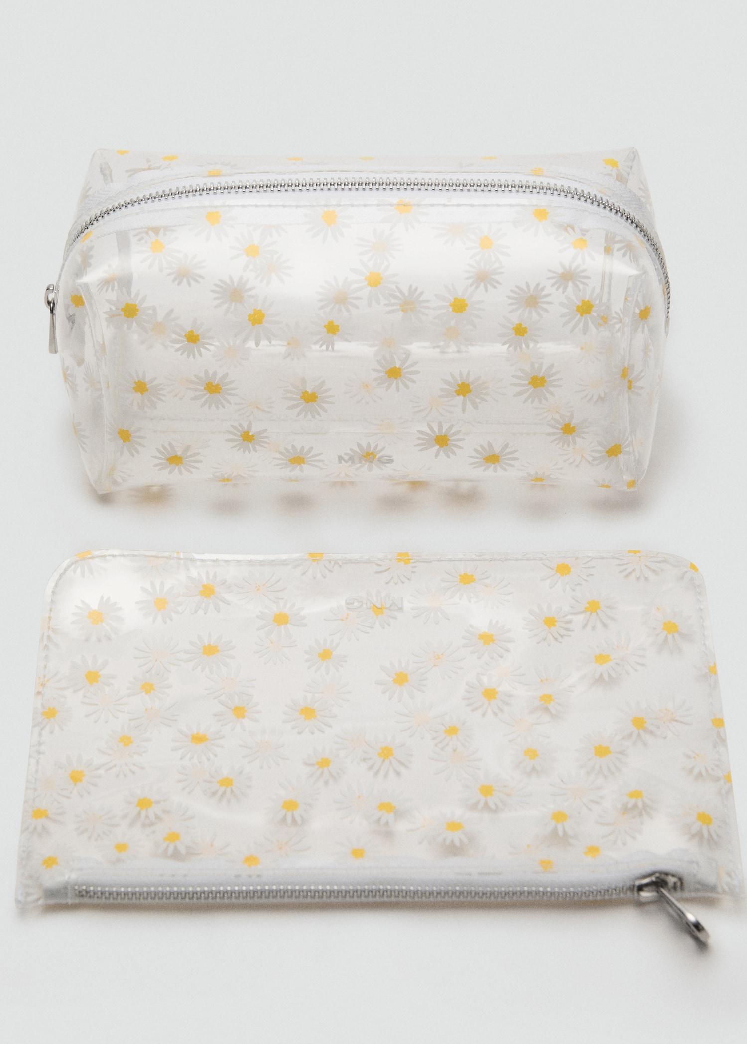 Vinyl flower toiletry bag - Women | MANGO USA Product Image