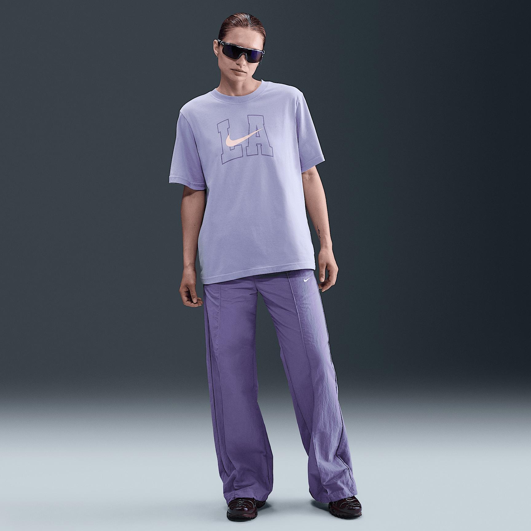 Womens Nike Sportswear Essential Graphic T-Shirt | IB8925-051 Product Image