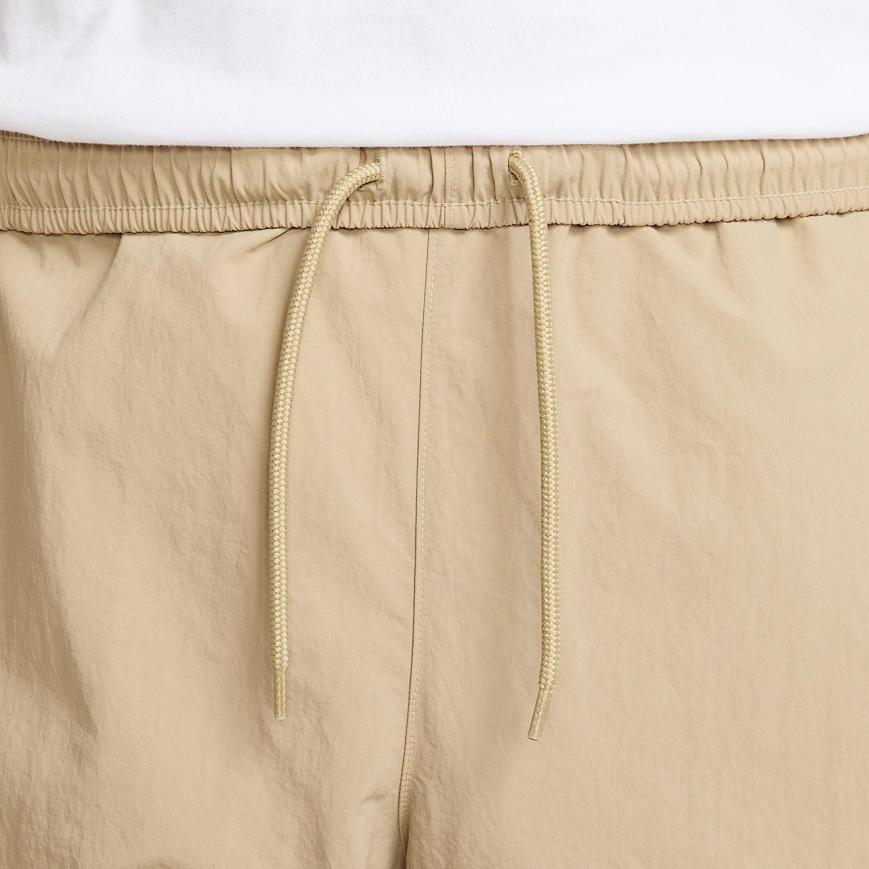 Nike Men's Club Woven Cargo Pants Product Image