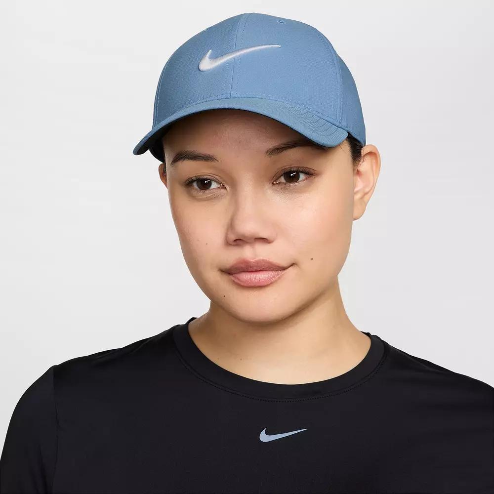 Men’s Nike Dri-Fit Club Structured Swoosh Cap,  Product Image
