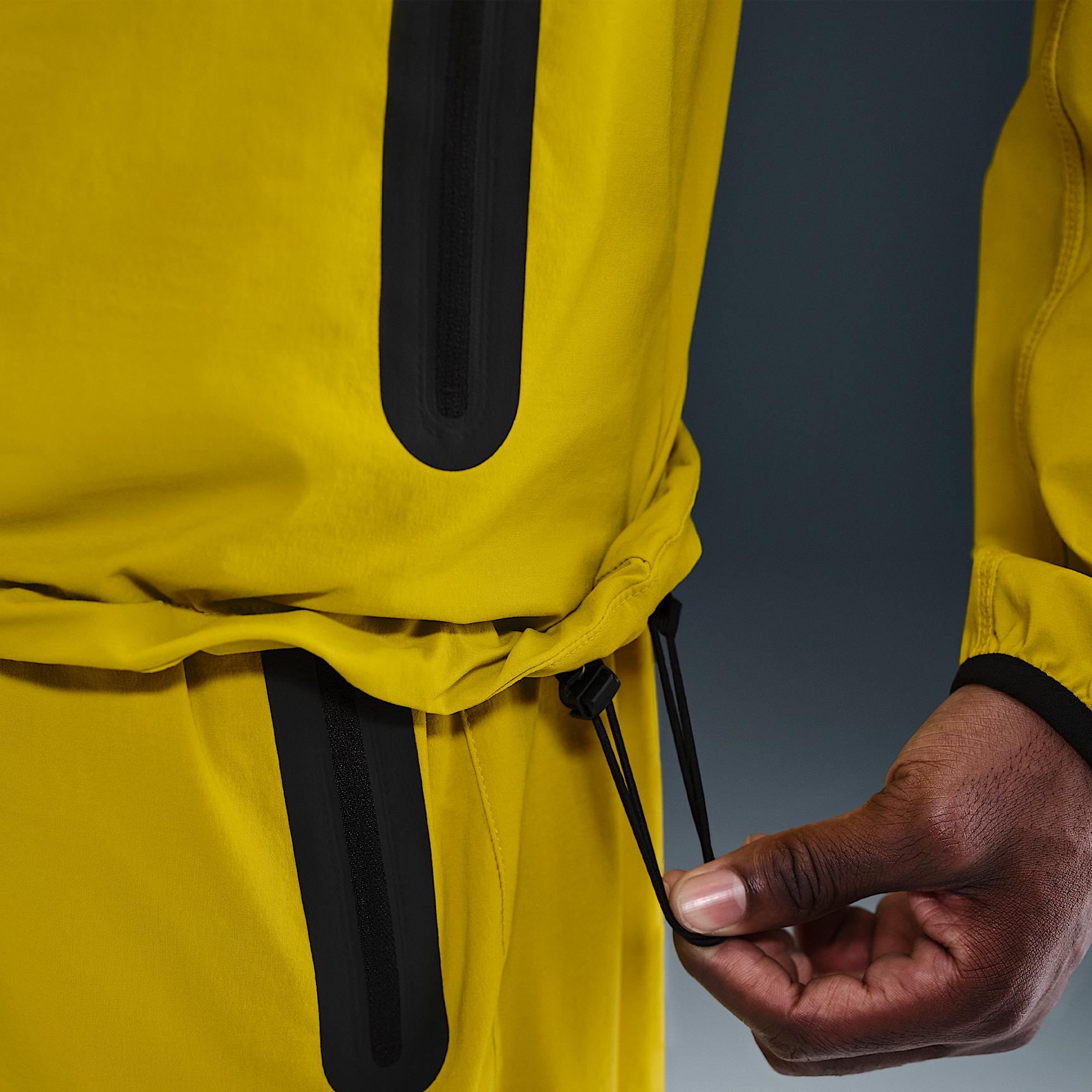 Nike Mens Tech Woven Jacket | HM7151-726 Product Image