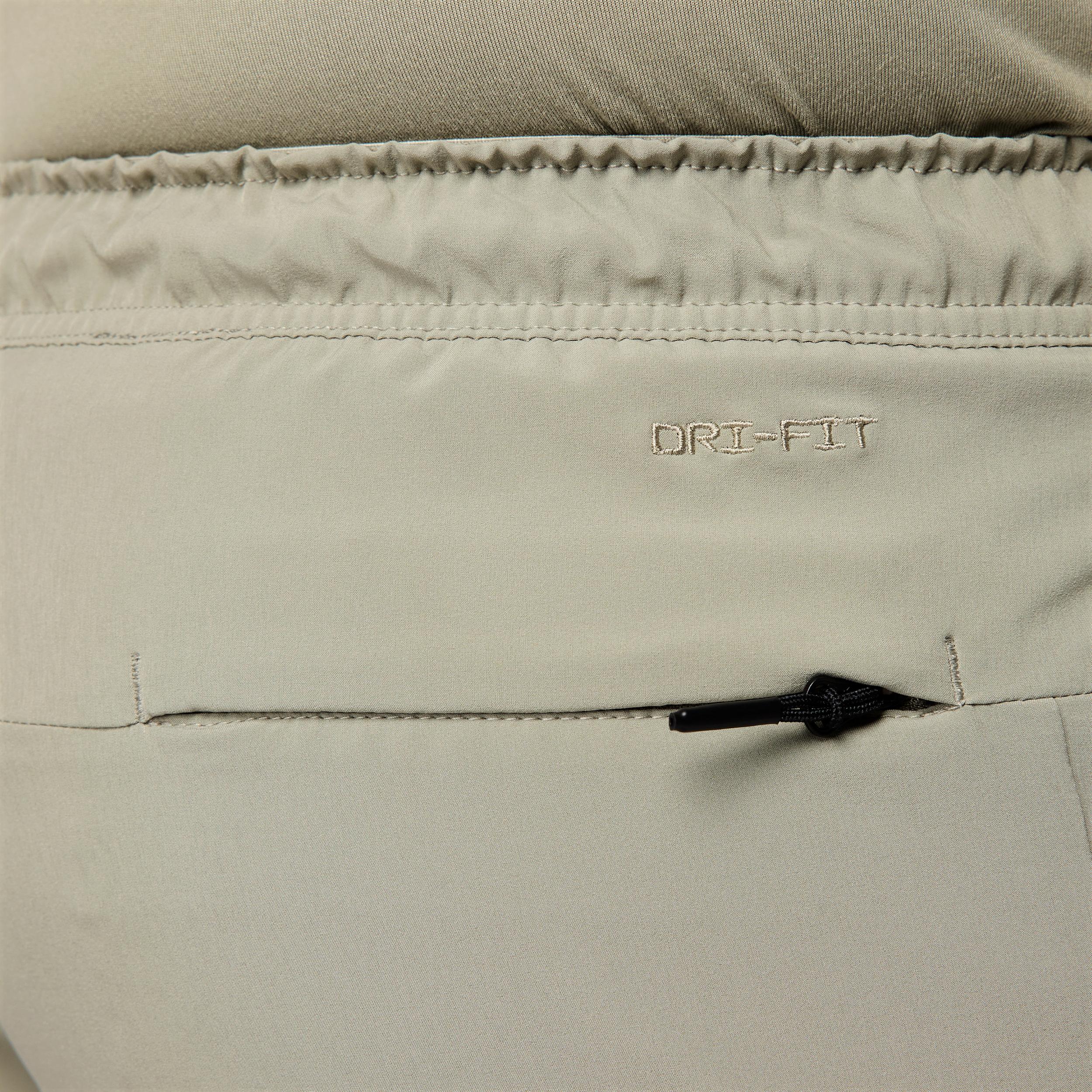 Nike Men's Unlimited Dri-FIT Tapered Leg Versatile Pants Product Image