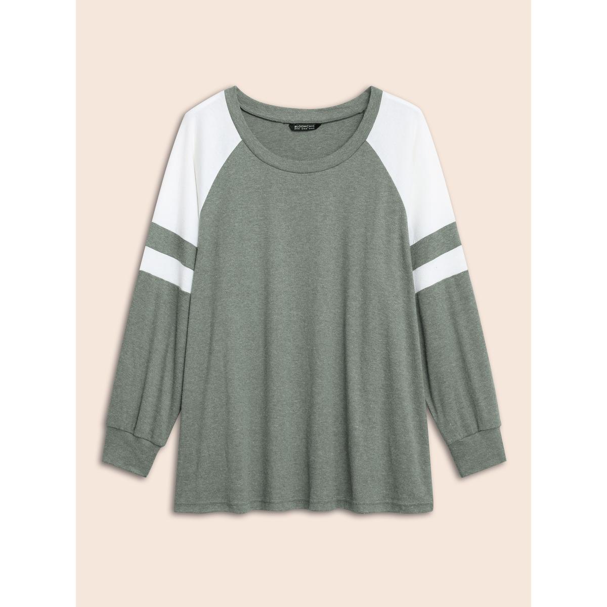Plus Size Colorblock Contrast Stitch Raglan Sleeve T-shirt ArmyGreen Women Casual Elastic cuffs Striped Round Neck Dailywear T-shirts BloomChic 18-20/2X Product Image