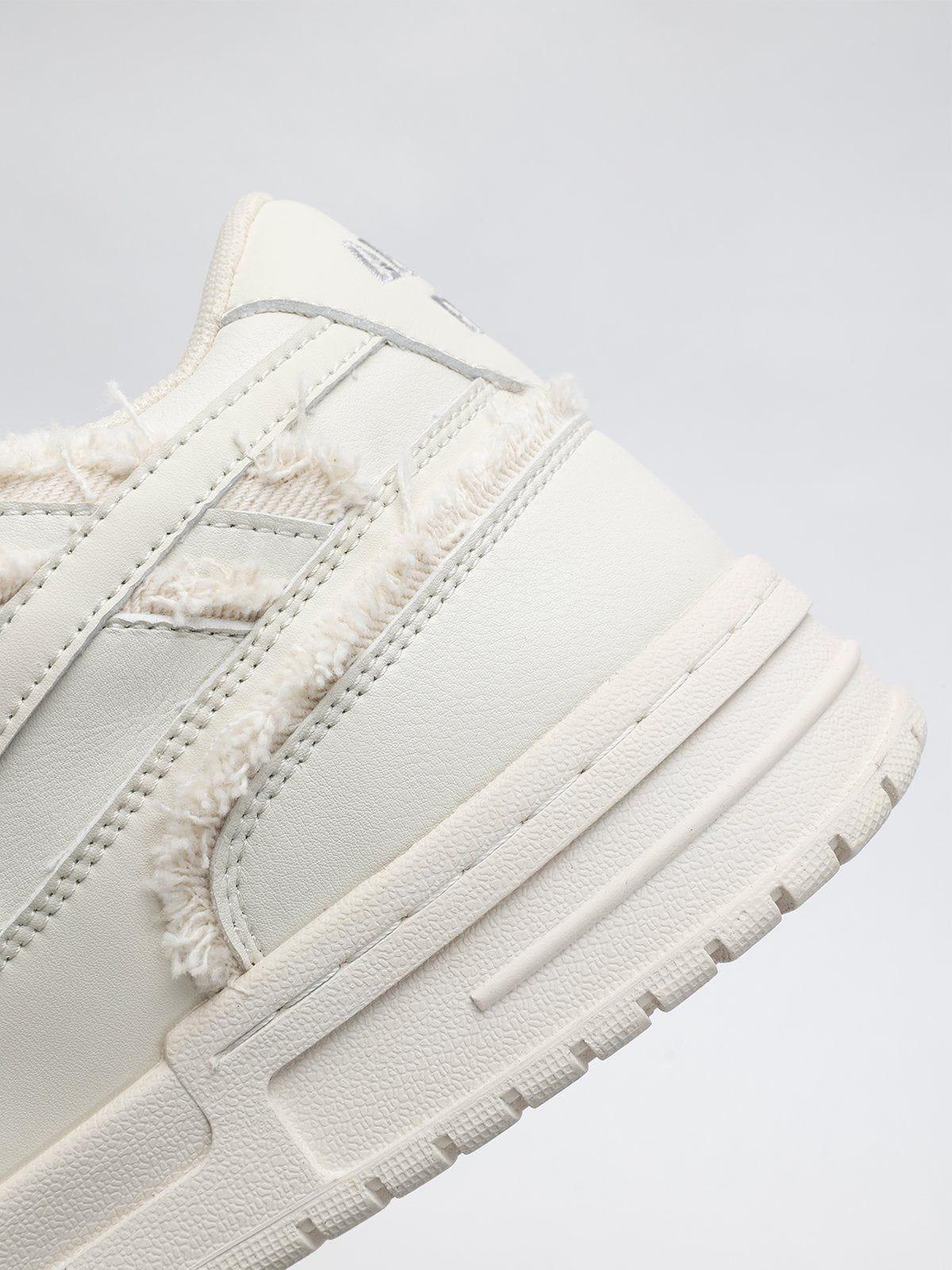 StarryClimb Star Appliqué Skate Shoes Product Image