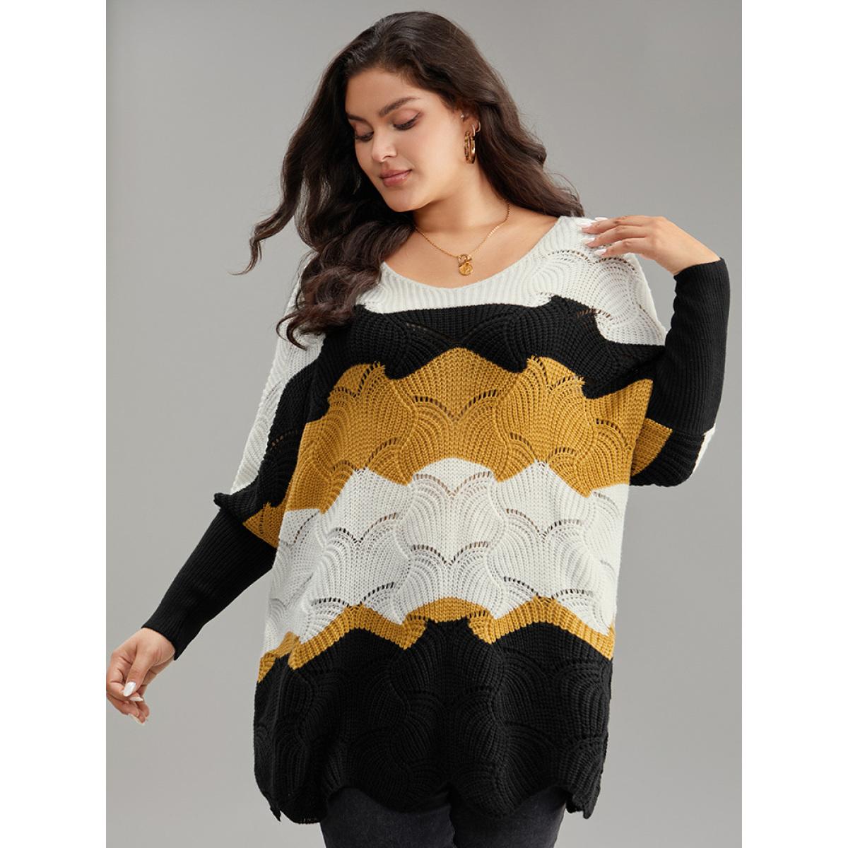 Plus Size Contrast Cut Out Batwing Sleeve Pullover Multicolor Women Casual Loose Long Sleeve V-neck Everyday Pullovers BloomChic 26/4X Product Image