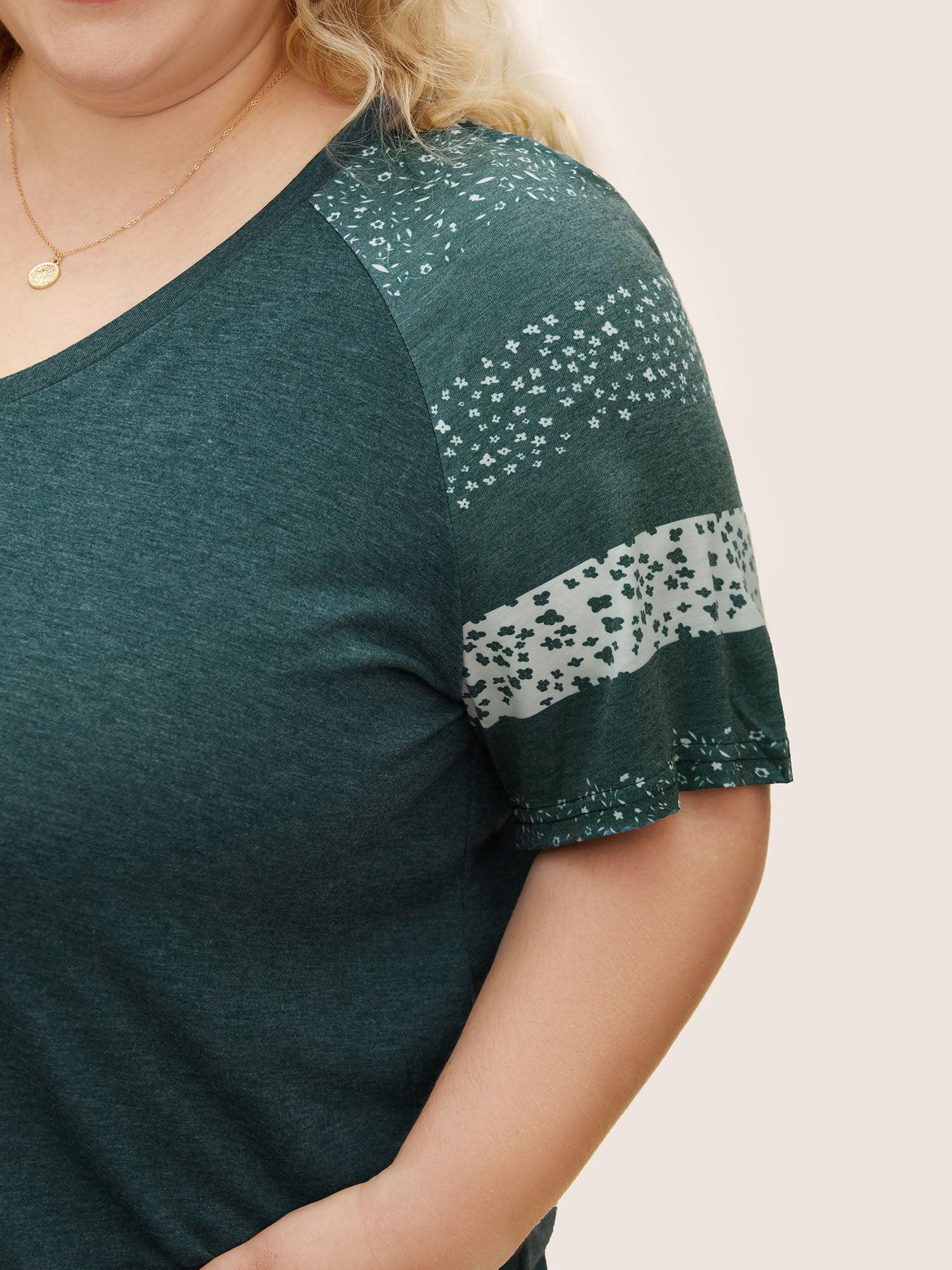 Ditsy Floral Colorblock Contrast Raglan Sleeve T-shirt Female Product Image