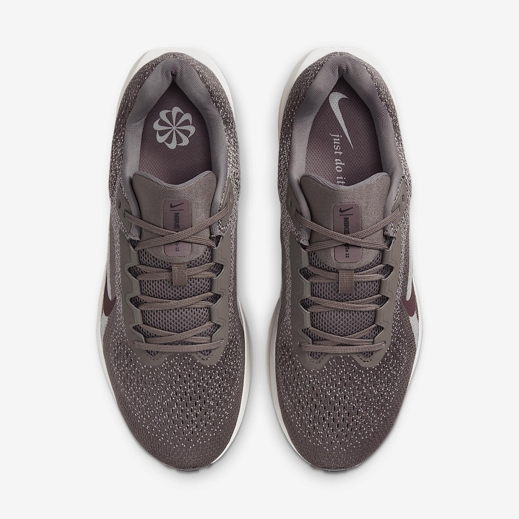 Nike Mens Winflo 11 Road Running Shoes | FJ9509-200 Product Image