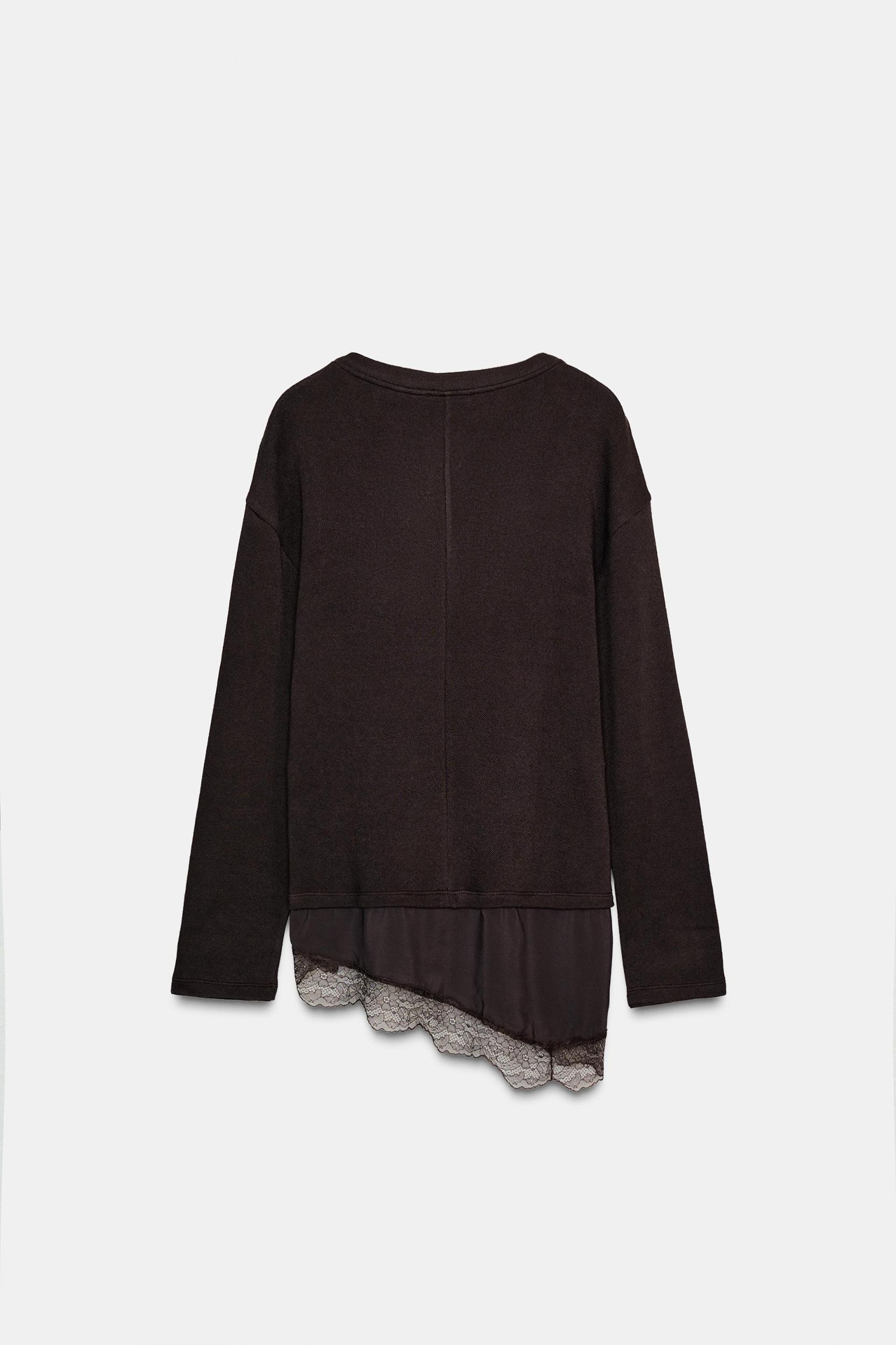 COMBINATION LACE T-SHIRT Product Image