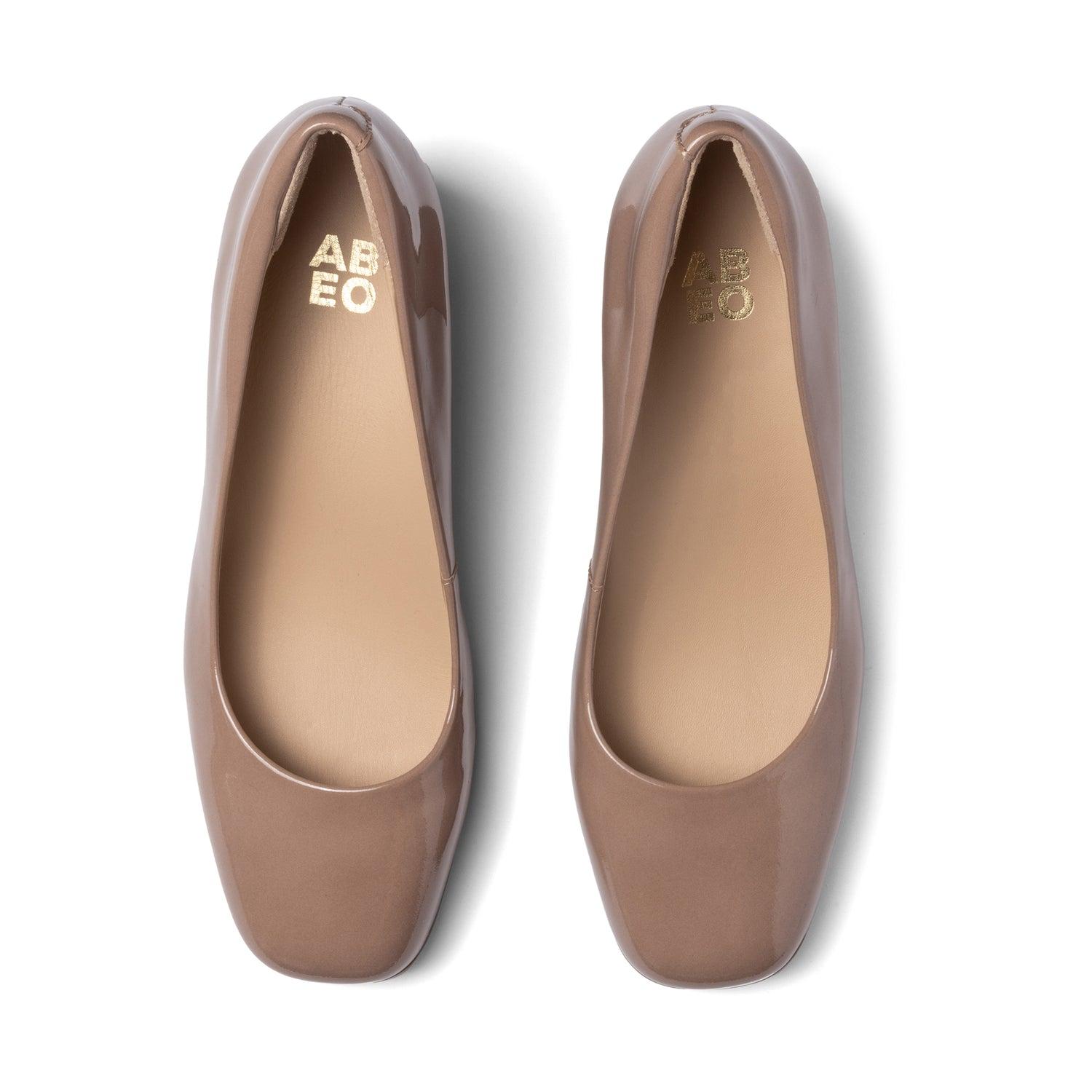 Avenue Pump Product Image