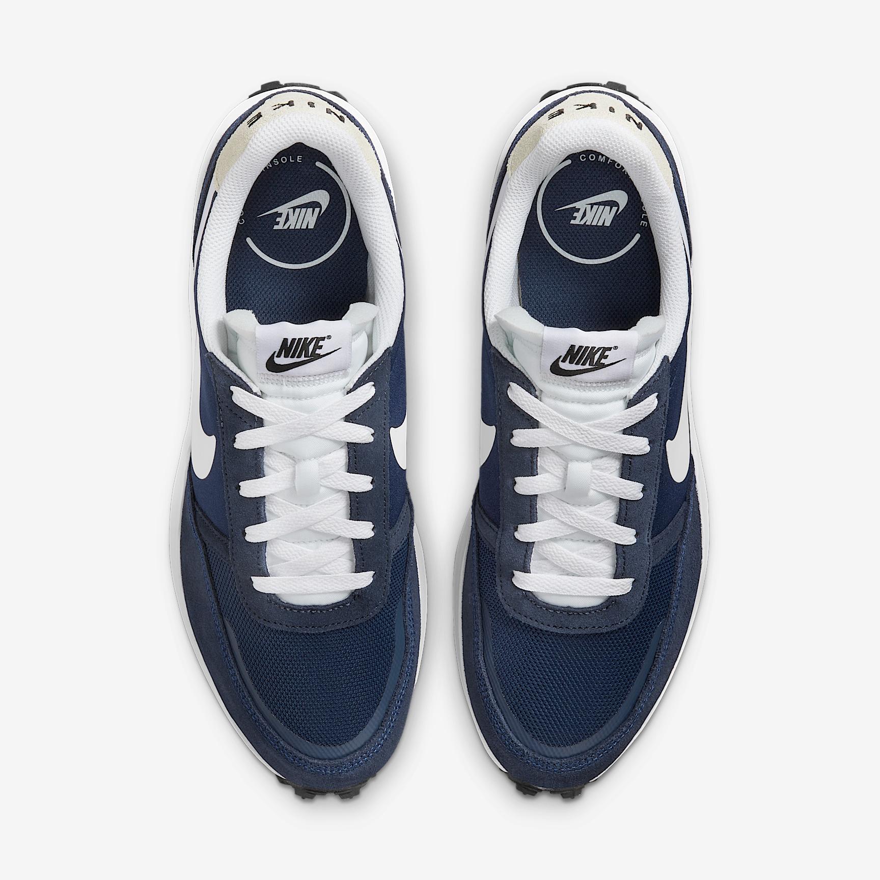 Nike Men's Waffle Nav Shoes Product Image
