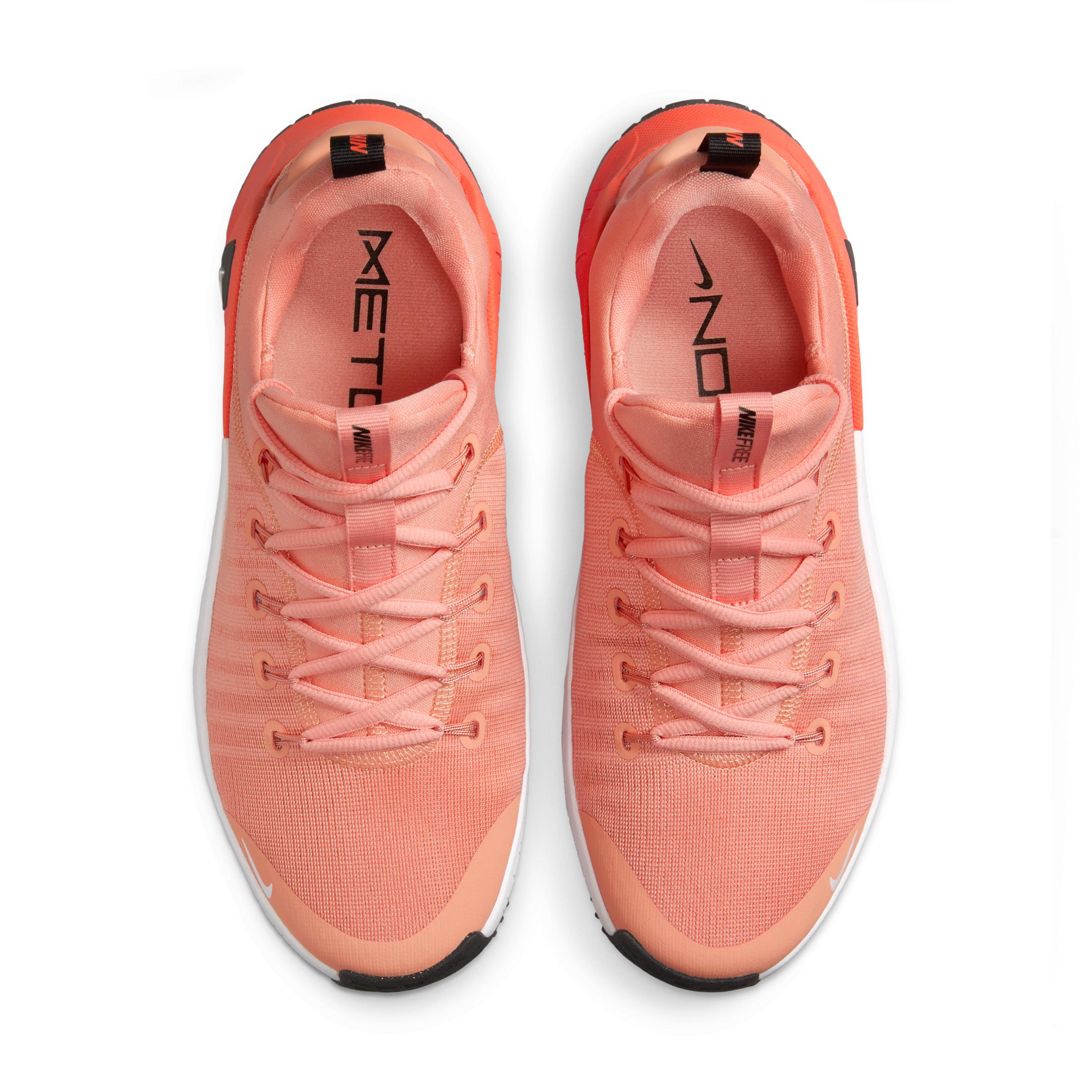 Nike Womens Free Metcon 6 Workout Shoes | FJ7126-803 Product Image