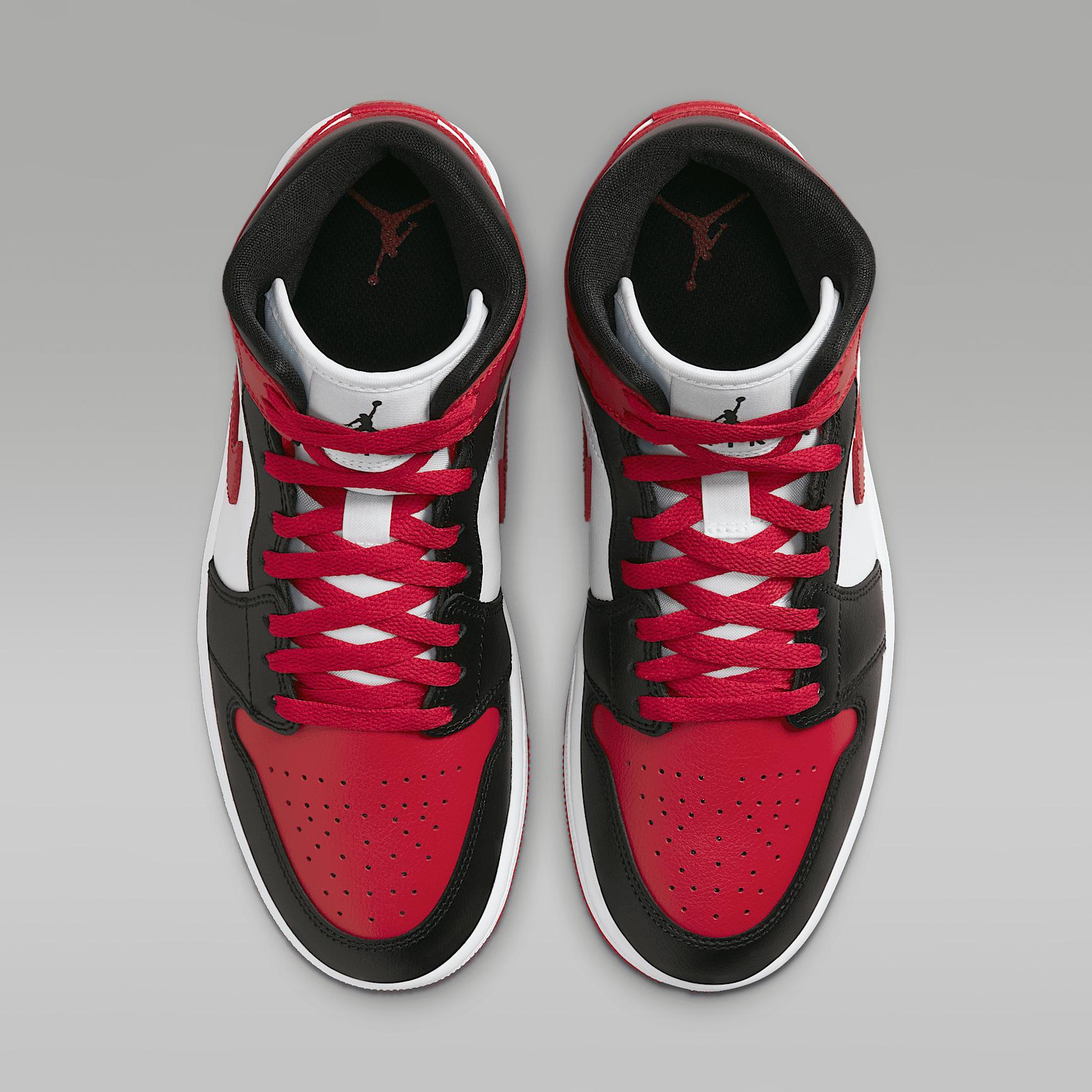 Air Jordan 1 Mid Women's Shoes Product Image