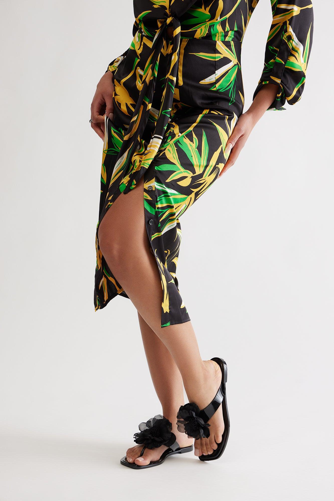 Honey Bee Sandals - Black Product Image