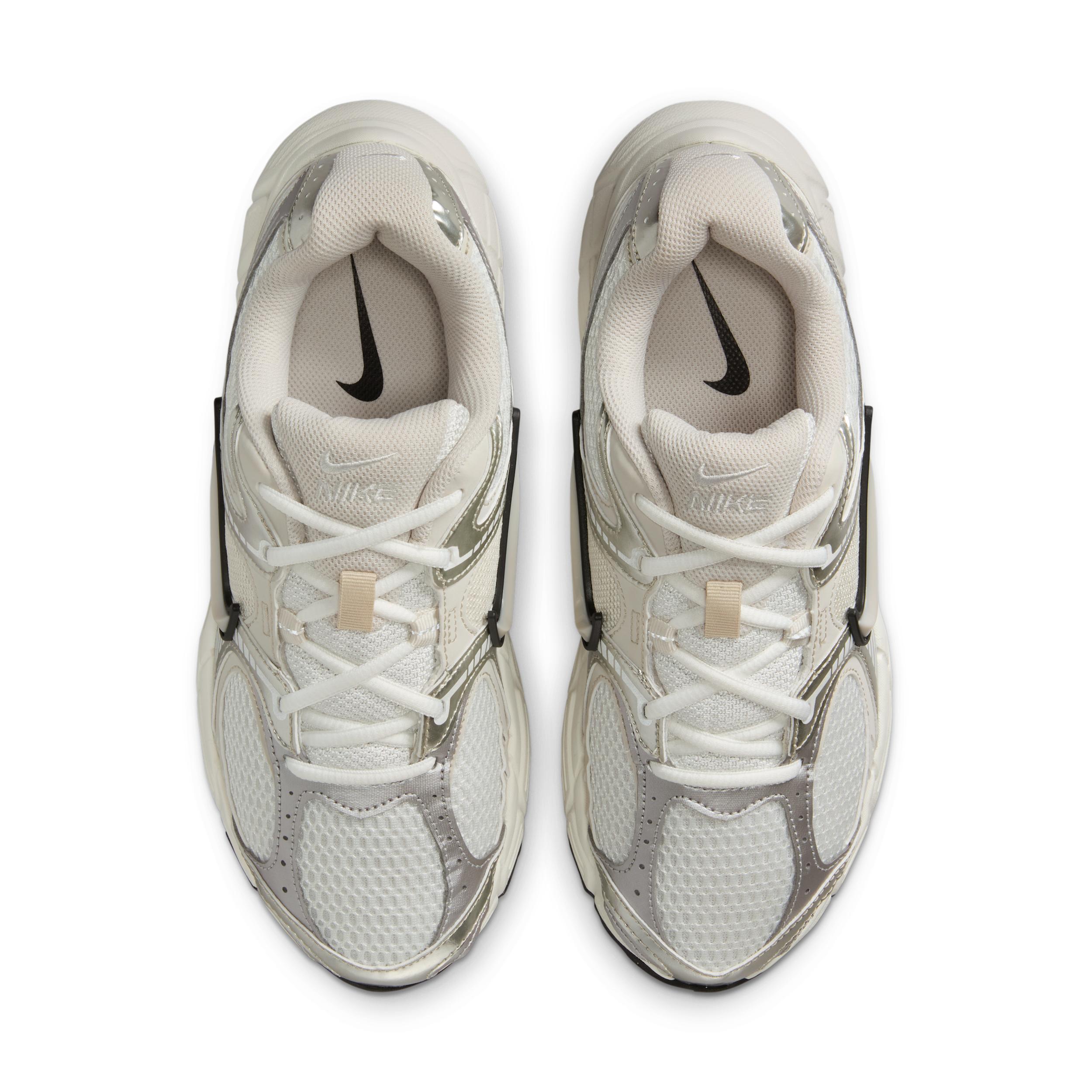 Nike Womens V5 RNR Shoes with Reflective Accents | HQ7901-107 Product Image