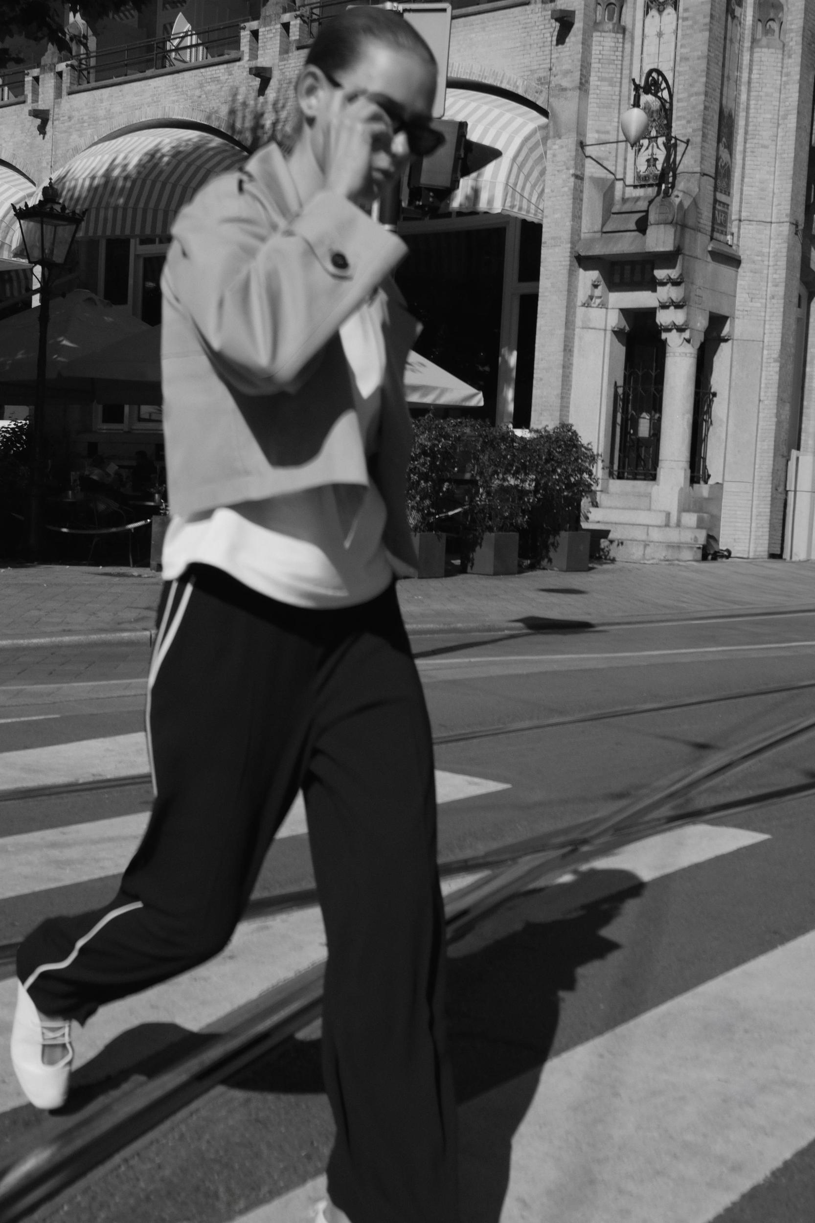 CONTRAST PIPED PANTS Product Image