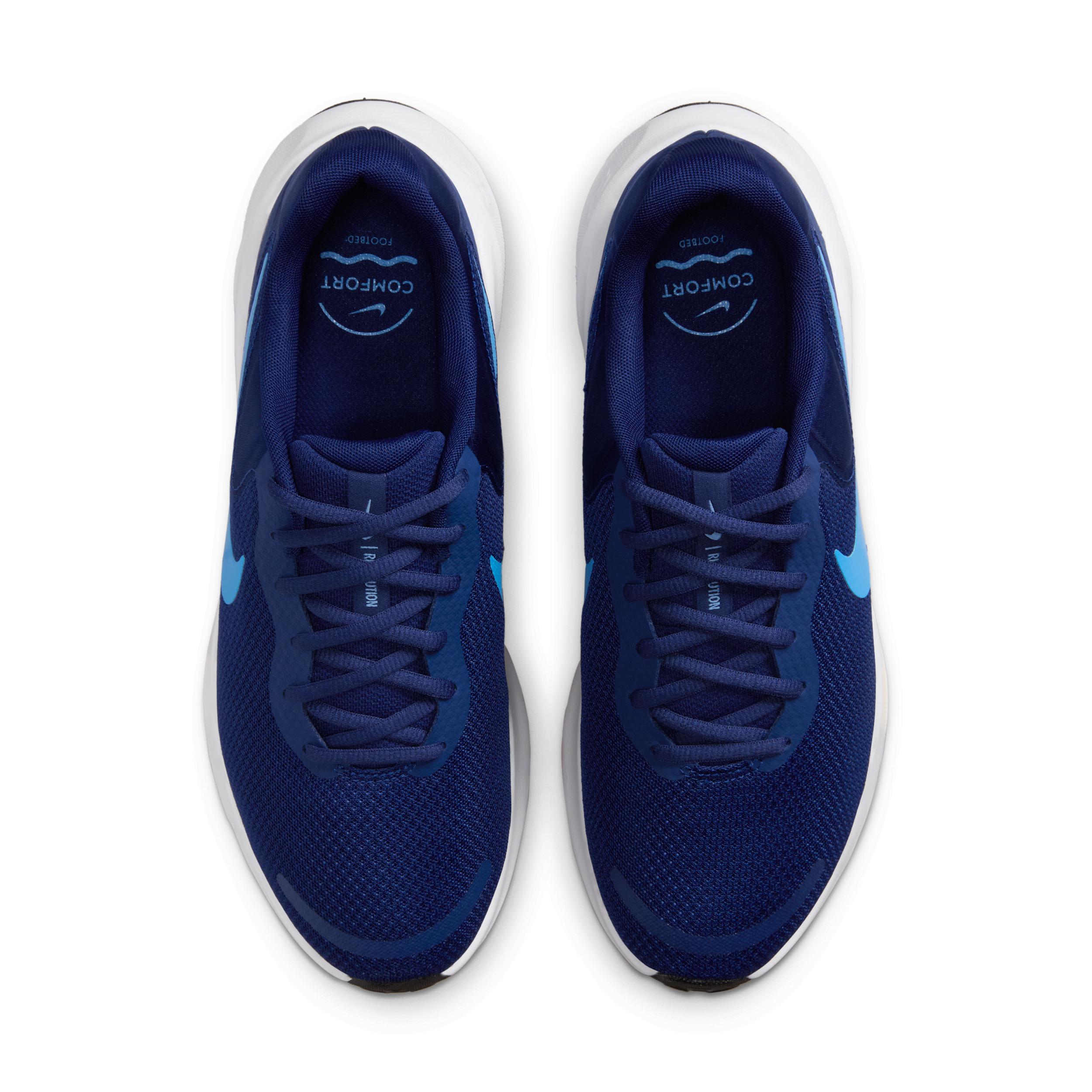Nike Men's Revolution 7 Road Running Shoes Product Image