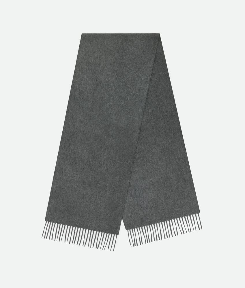 Women's Cashmere Scarf in Mid grey Product Image