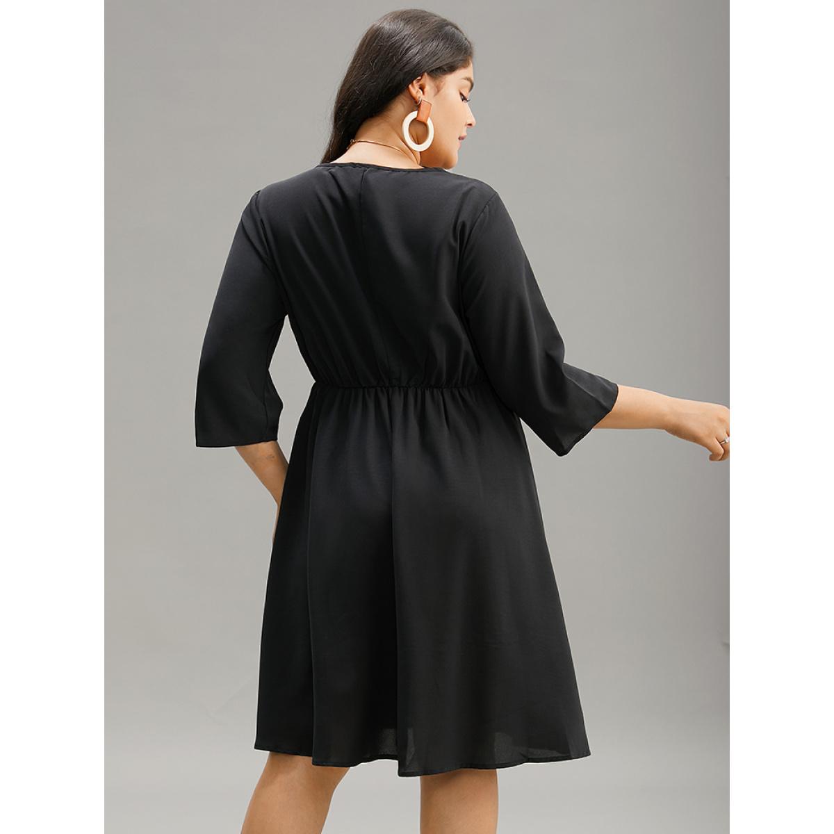Plus Size Floral Embroidered Pocket V Neck Dress Black Women Vacation Embroidered V-neck Elbow-length sleeve Curvy Midi Dress BloomChic 14-16/1X Product Image