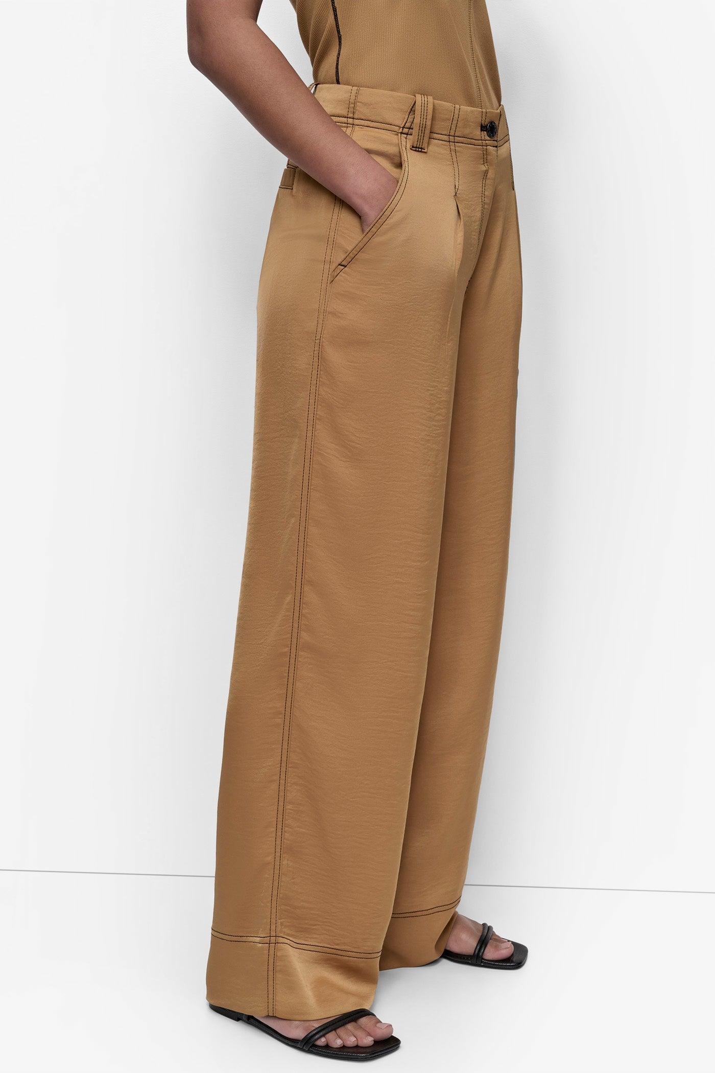 EXTRA HIGH RISE ELEVATED UTILITY PANT Product Image