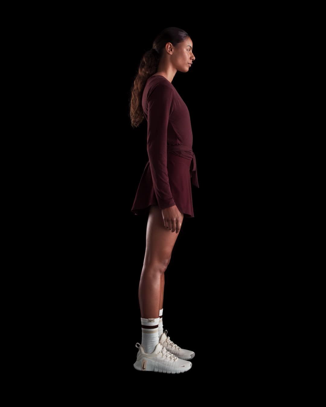 Nike Women's One Relaxed Dri-FIT Top Product Image