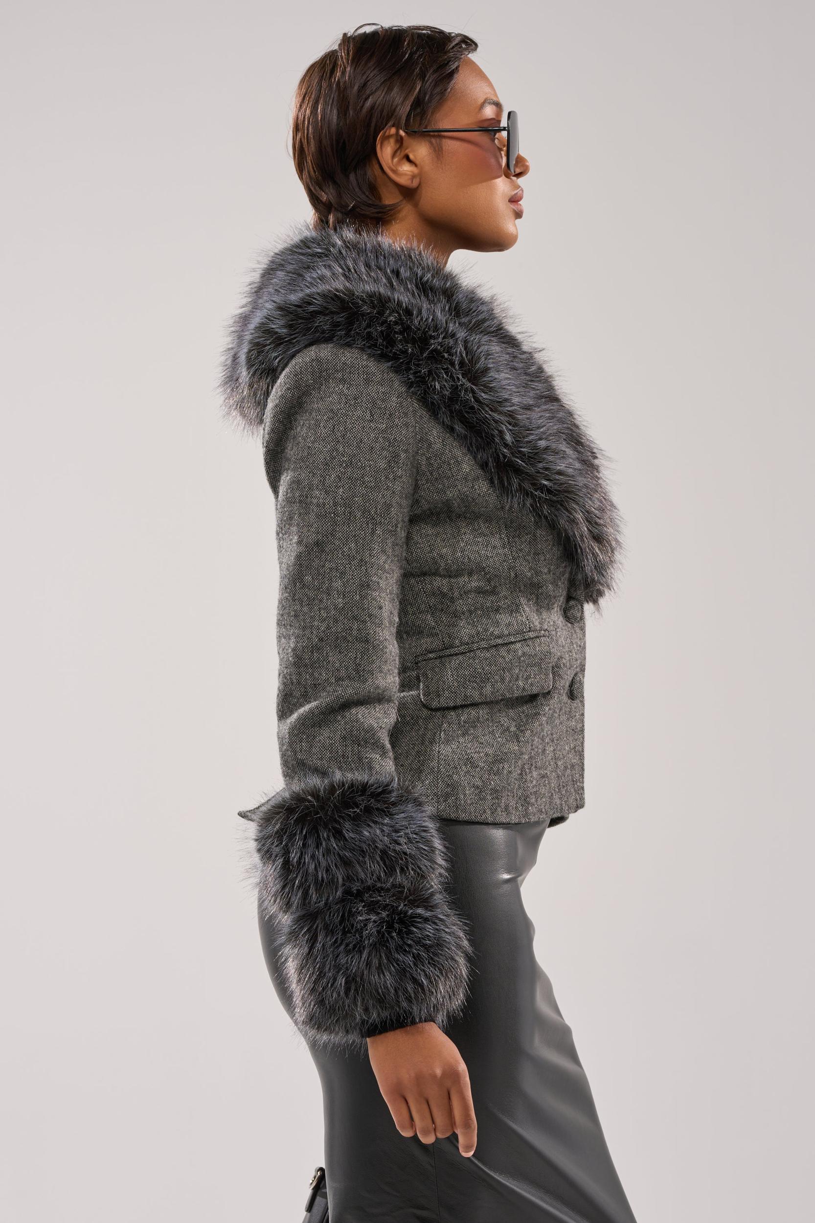 I SEE LONDON FUR TRIM BLAZER Product Image