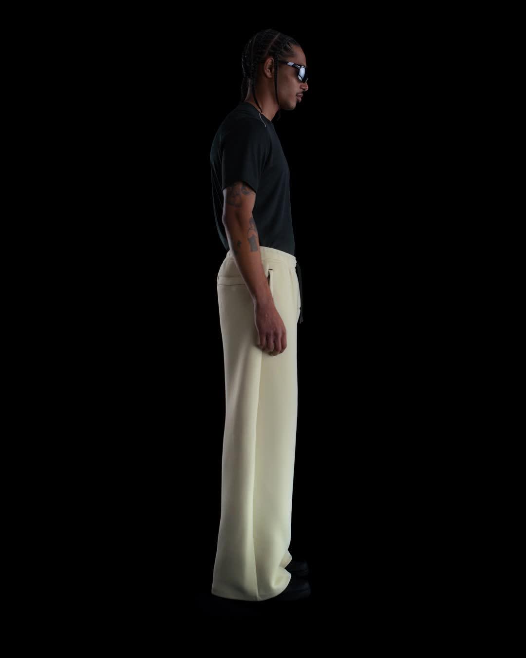 Nike Men's Tech Wide-Leg Fleece Pants Product Image