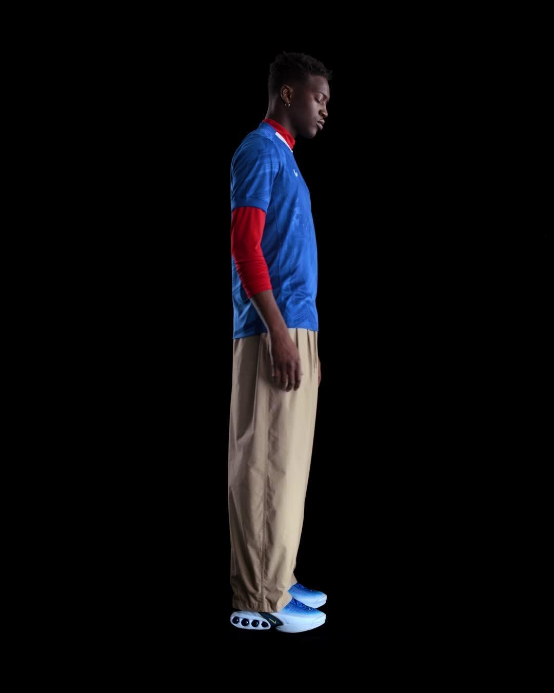 Chelsea FC 2025/26 Stadium Home Nike Mens Dri-FIT Soccer Replica Jersey | HJ4589-496 Product Image