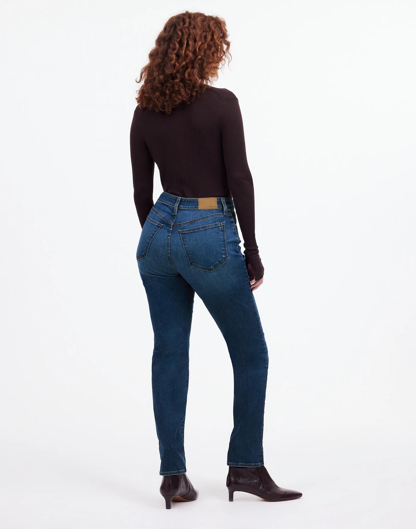 The Petite Curvy Mid-Rise Perfect Vintage Jean in Kenmere Wash Product Image