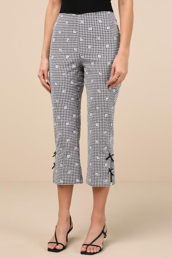Zinni Black and White Gingham Embroidered Capri Pants Product Image