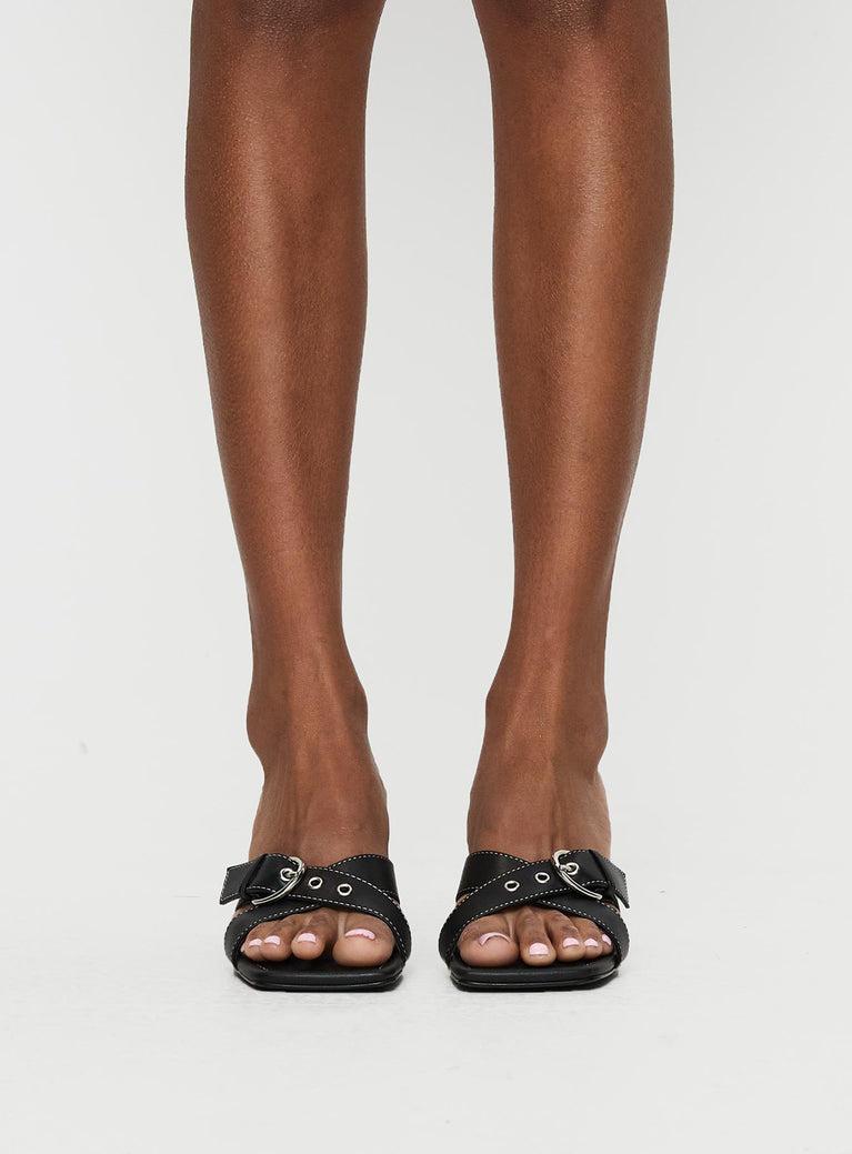 Huntington Heels Black Product Image