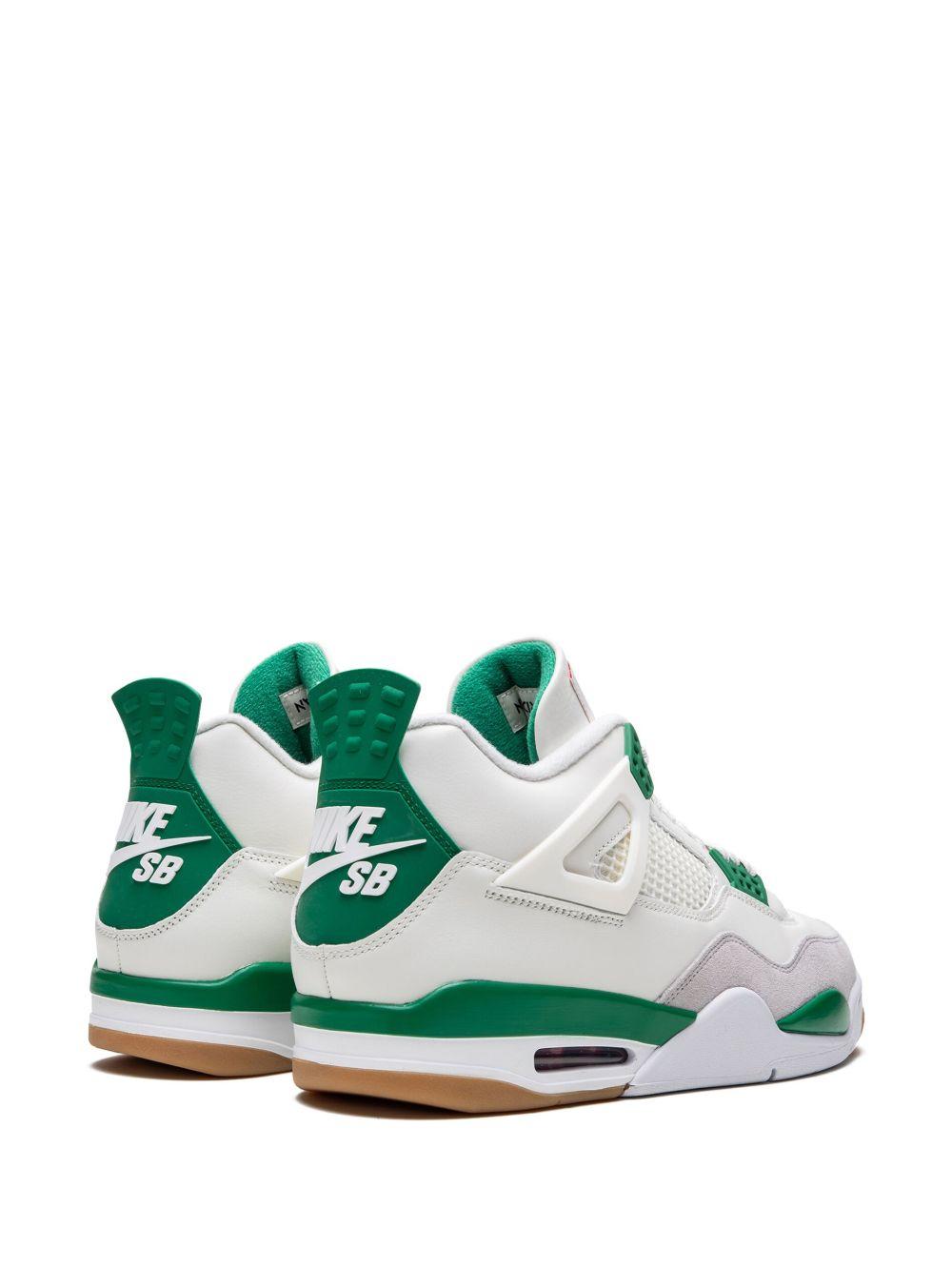 Air Jordan 4 SB "Pine Green" sneakers Product Image