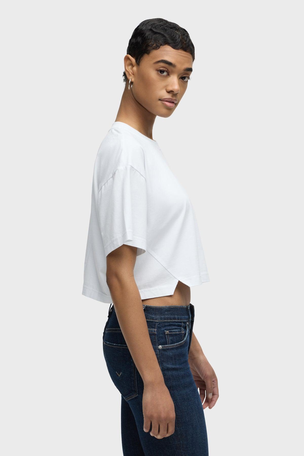 Short Sleeve Forward Seam Tee Female Product Image