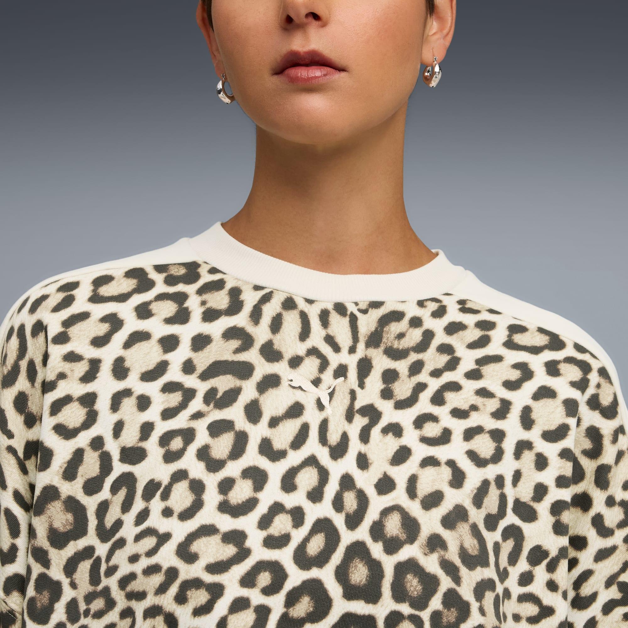 T7 Leo Oversized Crew Sweatshirt Women Product Image