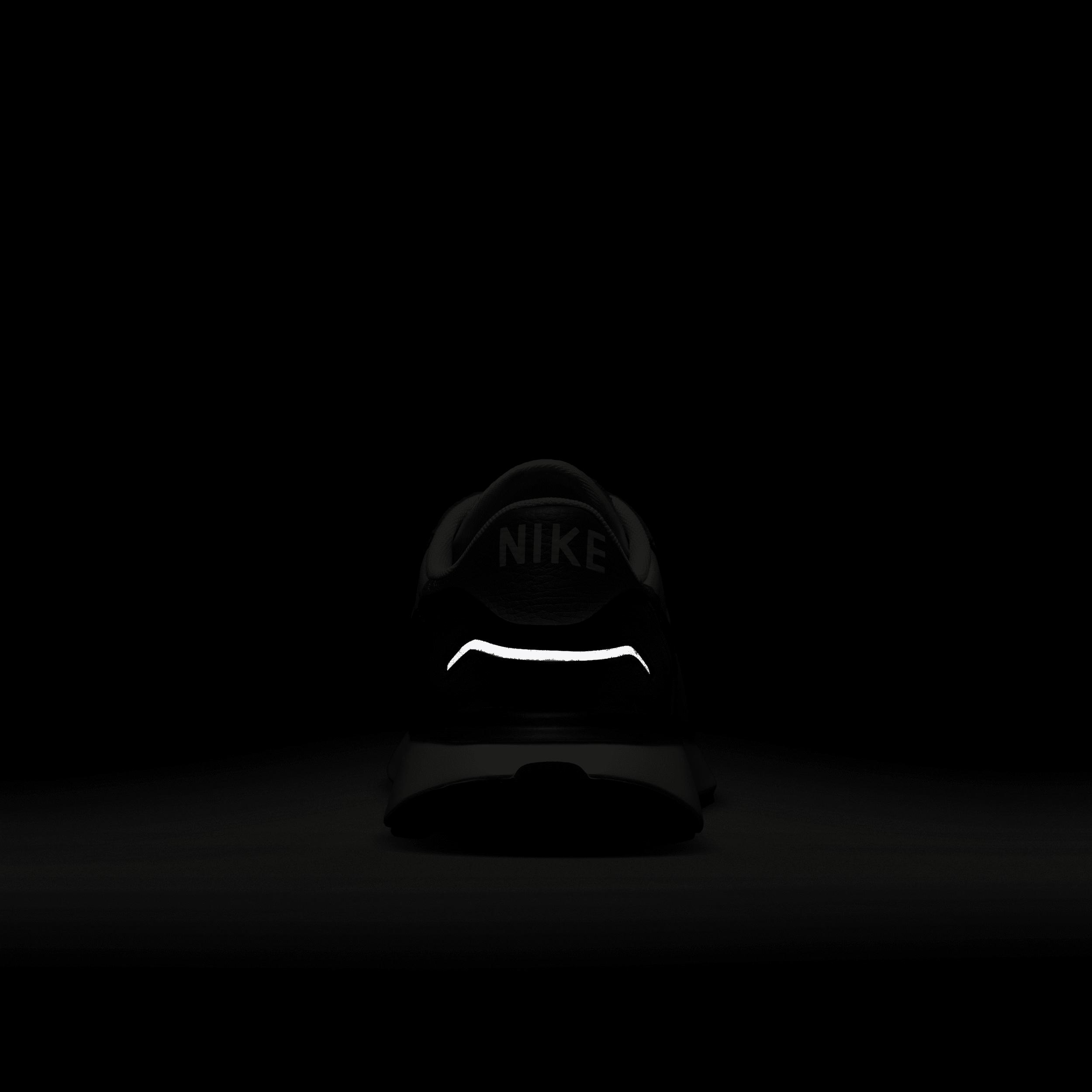 Nike Women's Phoenix Waffle Shoes Product Image