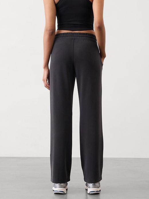 Seasoft Mid Rise Straight Pant Product Image