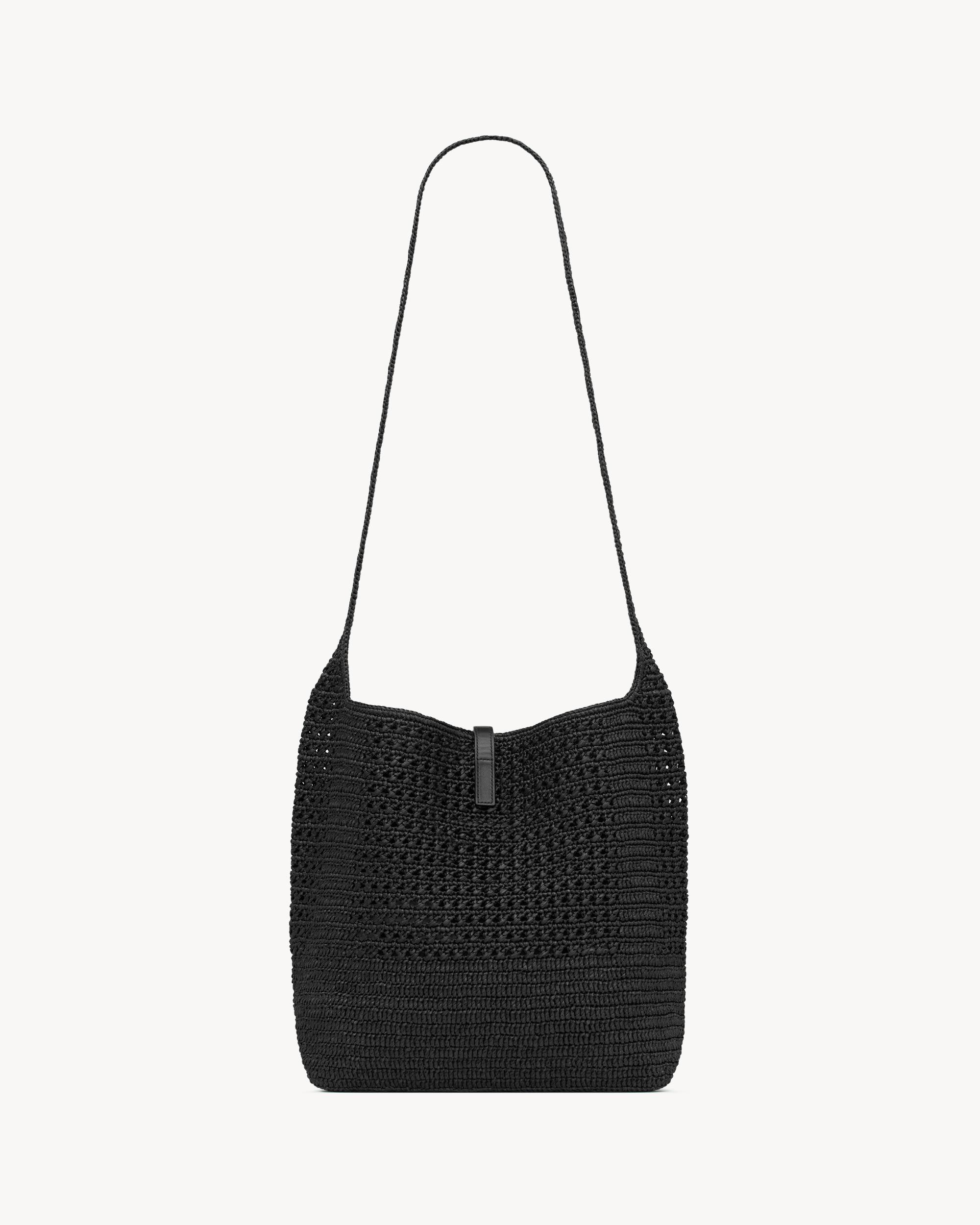 LE 5 À 7 medium tote in raffia Product Image