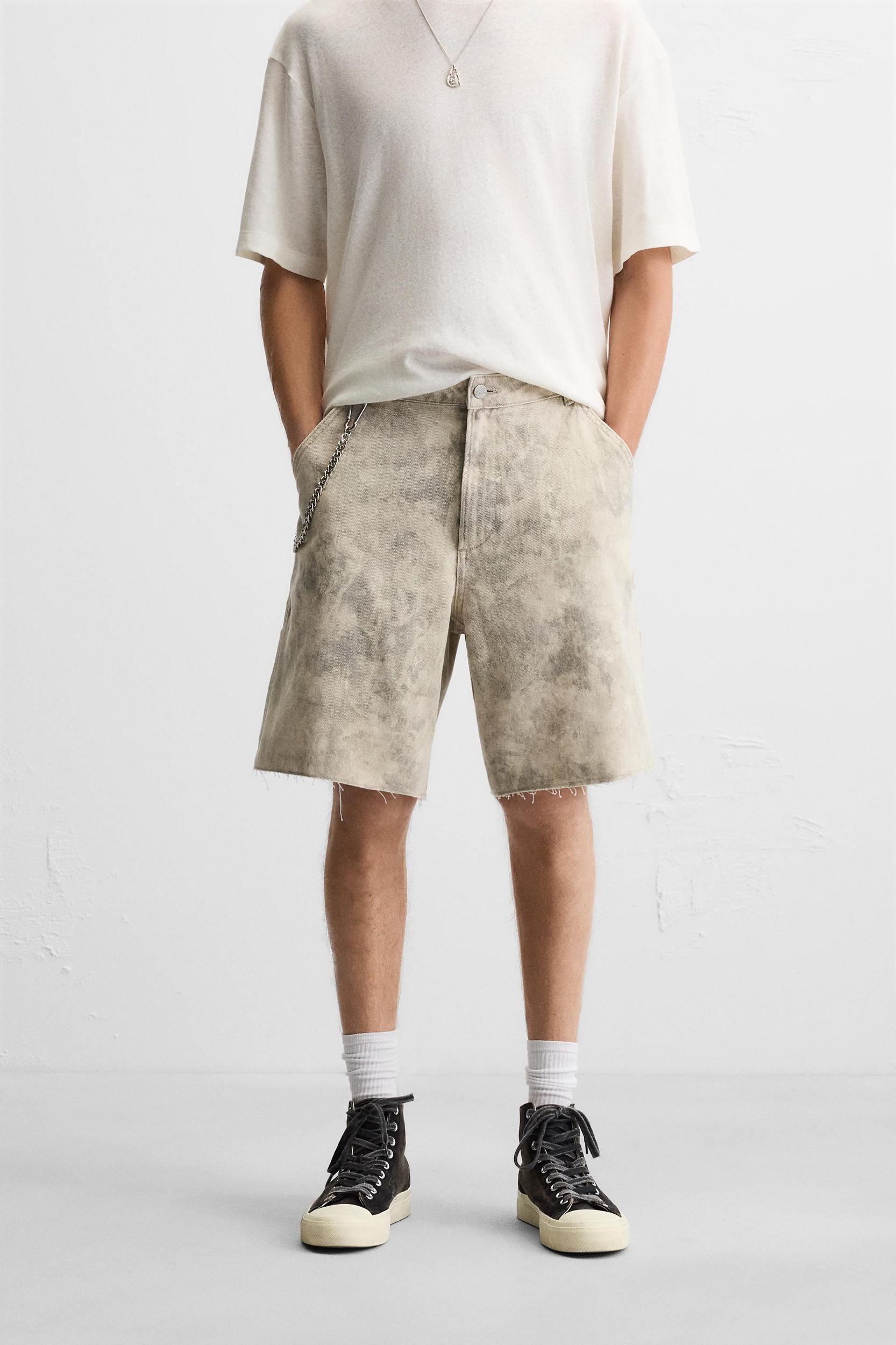 ABSTRACT PRINT CARPENTER POCKET SHORTS Product Image