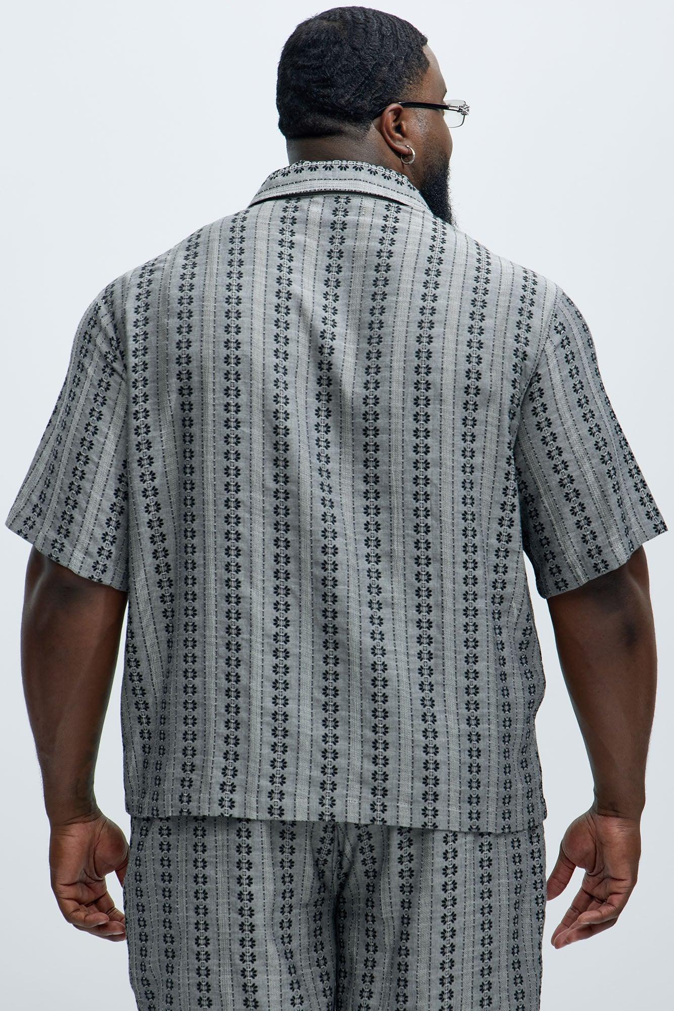 Denali Floral Short Sleeve Button Up - Black/combo Product Image