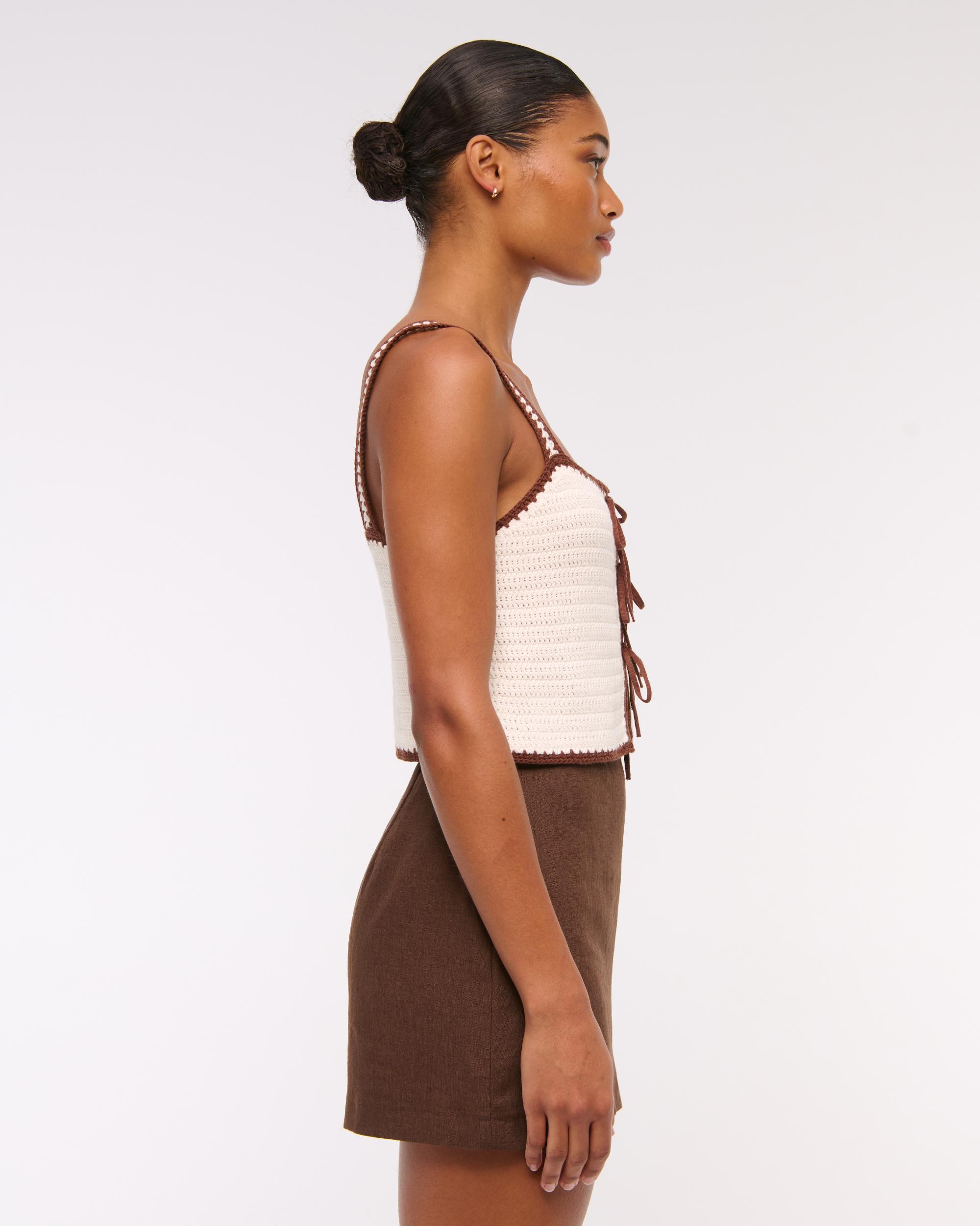 The A&F Scarlett Curve Love Linen-Blend Mini Skort Product Image