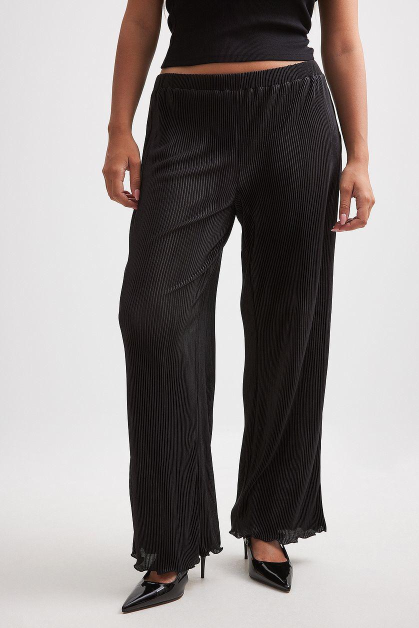 Low Waist Pleated Trousers Product Image