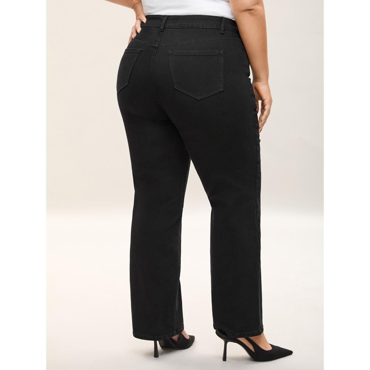 Plus Size Classic Straight-Leg High-Rise Jeans Women Denimblack Medium stretch Slanted pocket Jeans BloomChic 12/L Product Image